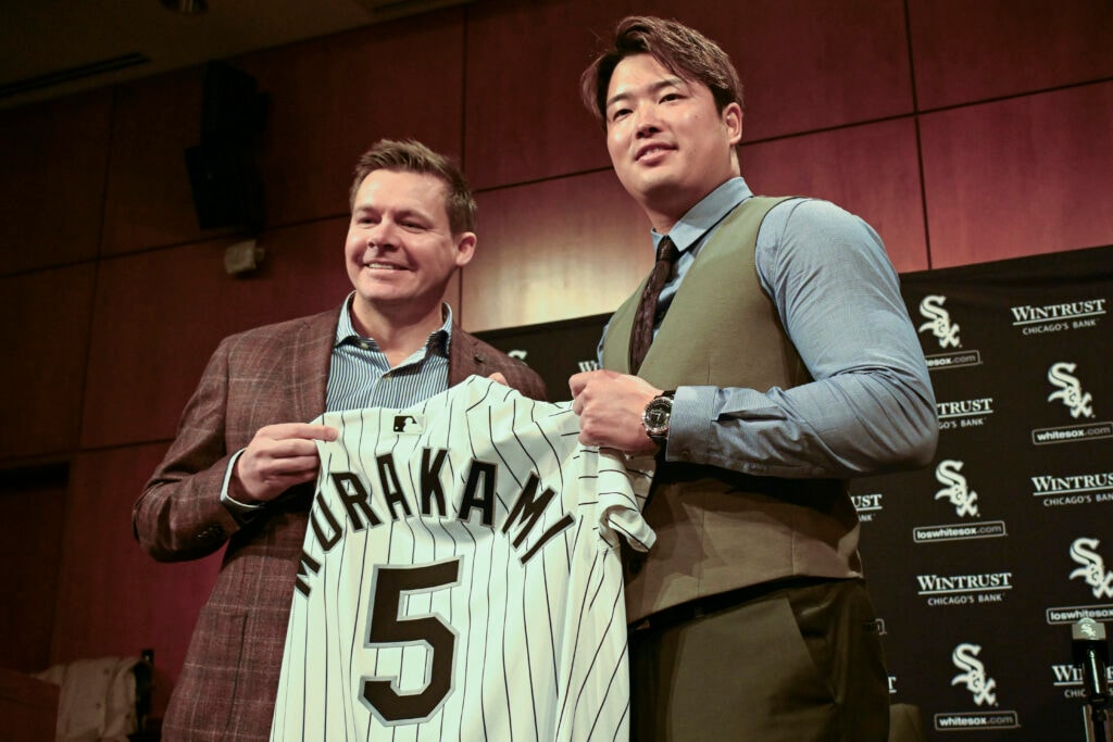 White Sox seek long-term arrangement for Murakami after early contract boost