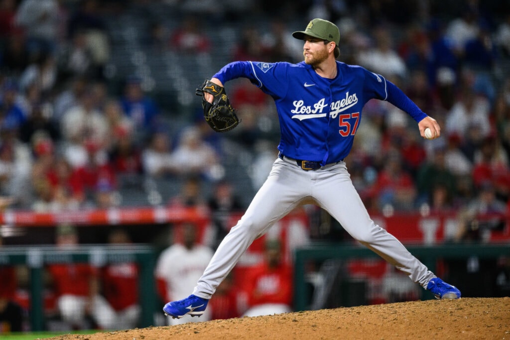 Dodgers reselect Charlie Barnes and recall Seth Halvorsen as bullpen reshapes