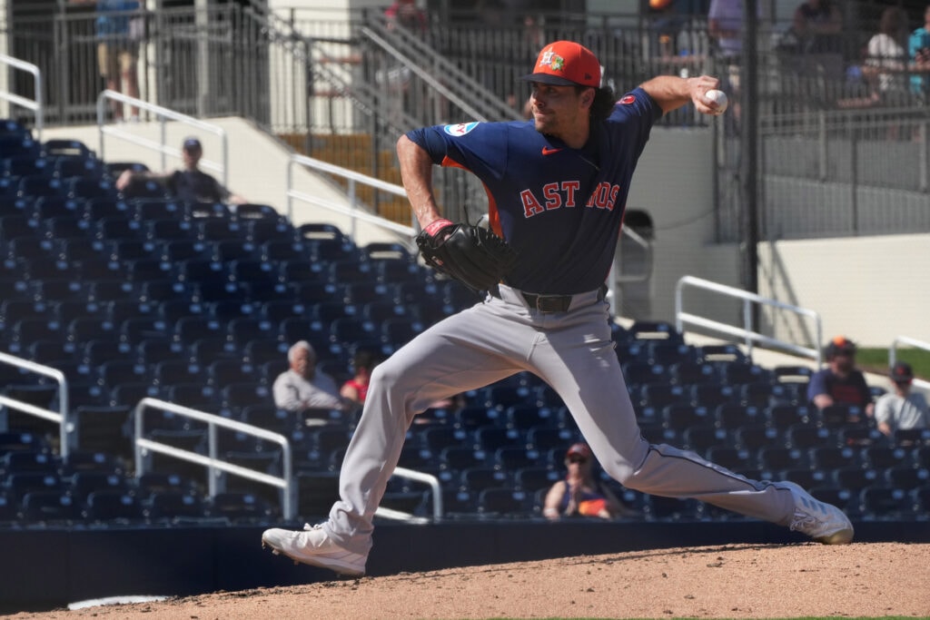 Astros move left-hander Tom Cosgrove to the Nationals in exchange for cash