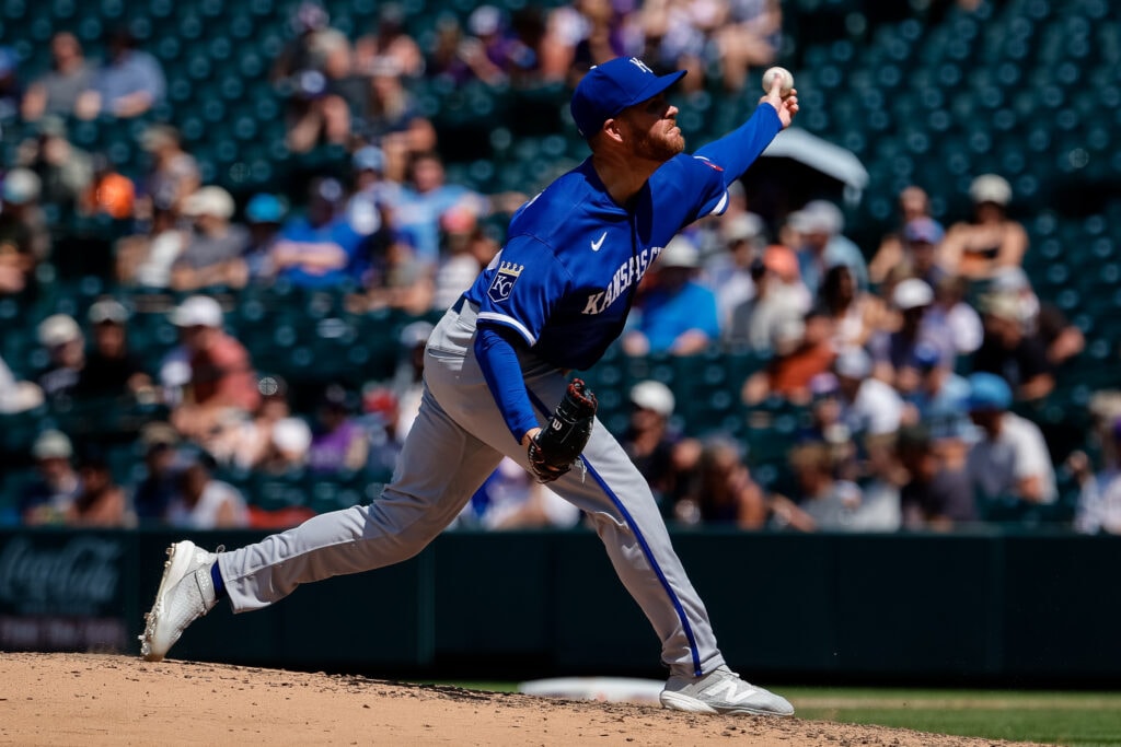 Royals’ Aaron Bummer Elects Free Agency in Corresponding Roster Move