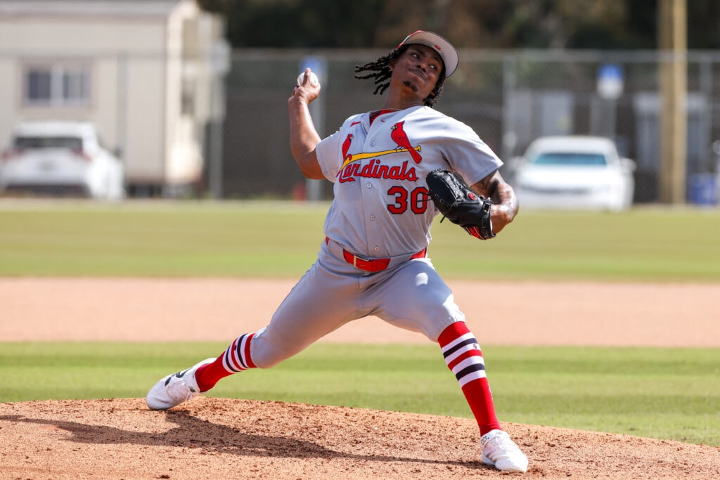 Cardinals outright Tink Hence after DFA, sending right-hander to Florida Complex League