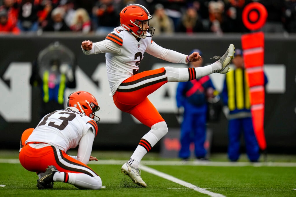 Jets move on from Cade York in kicking competition shift
