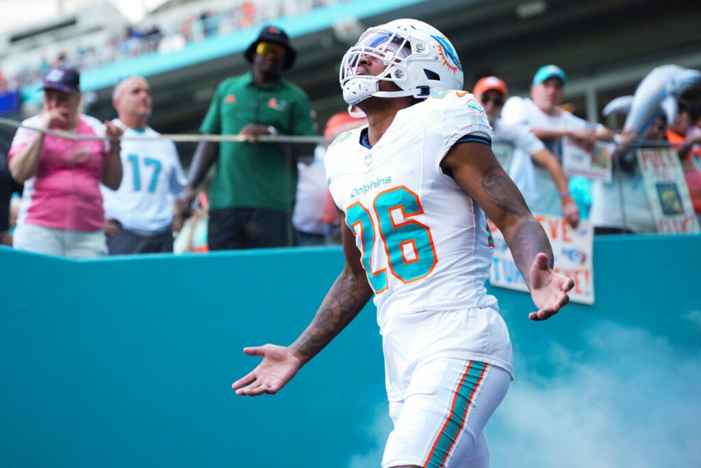 Commanders agree to sign veteran cornerback Rasul Douglas, per reports