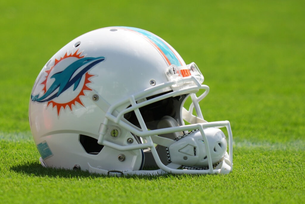 Dolphins waive 12 players ahead of NFL roster deadline, beginning final 53-man trimming