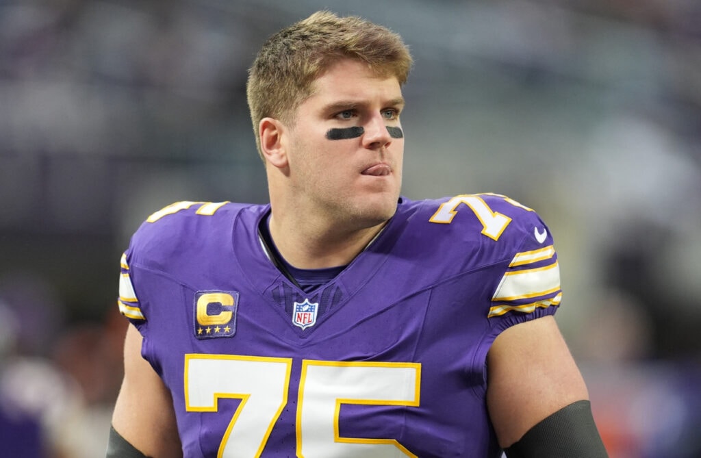 Brian O’Neill presses for a Vikings extension as new front-office leadership prepares to revisit talks