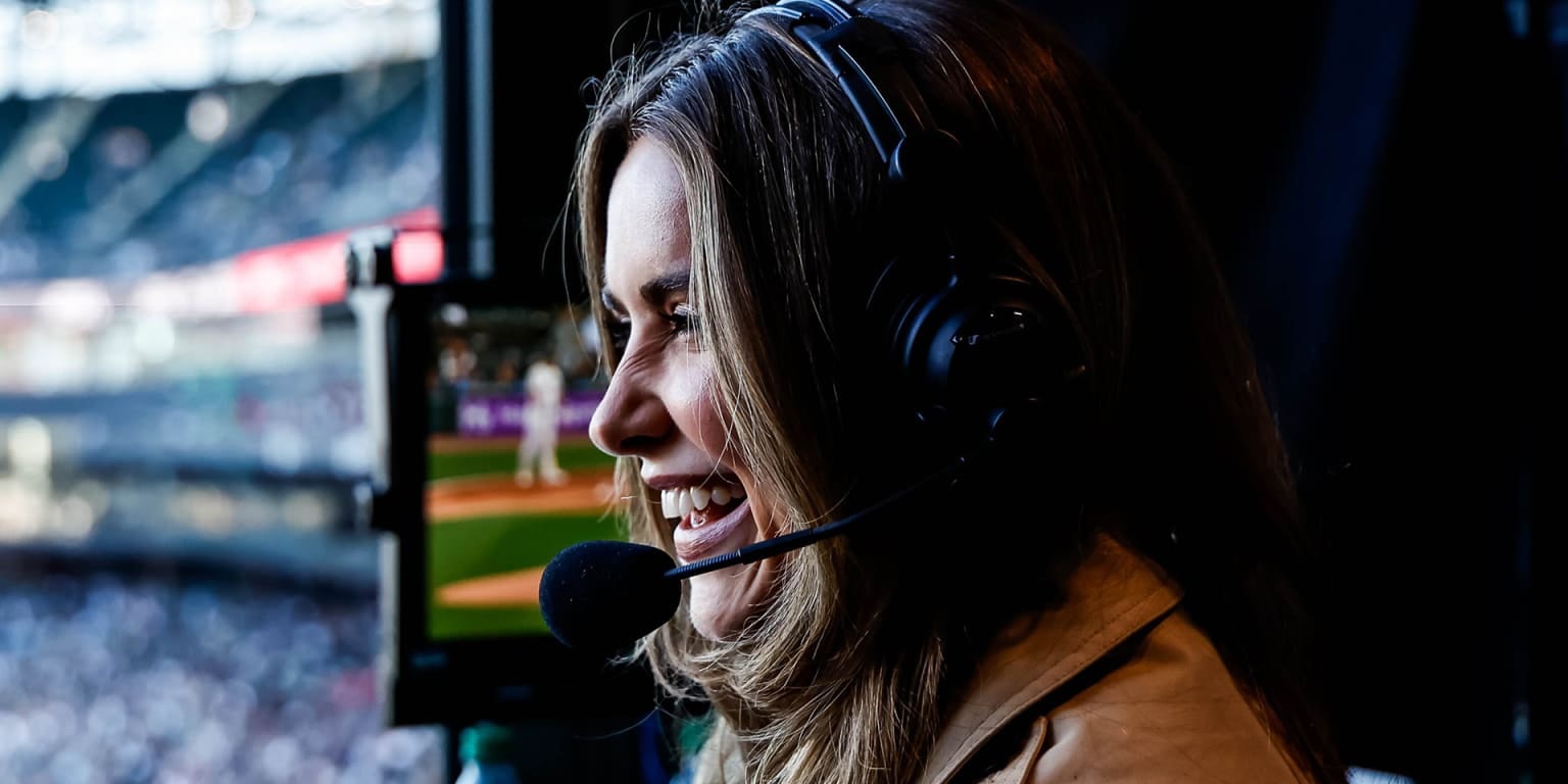 Brooke Fletcher embraces the pressure, steps into White Sox TV booth as color analyst