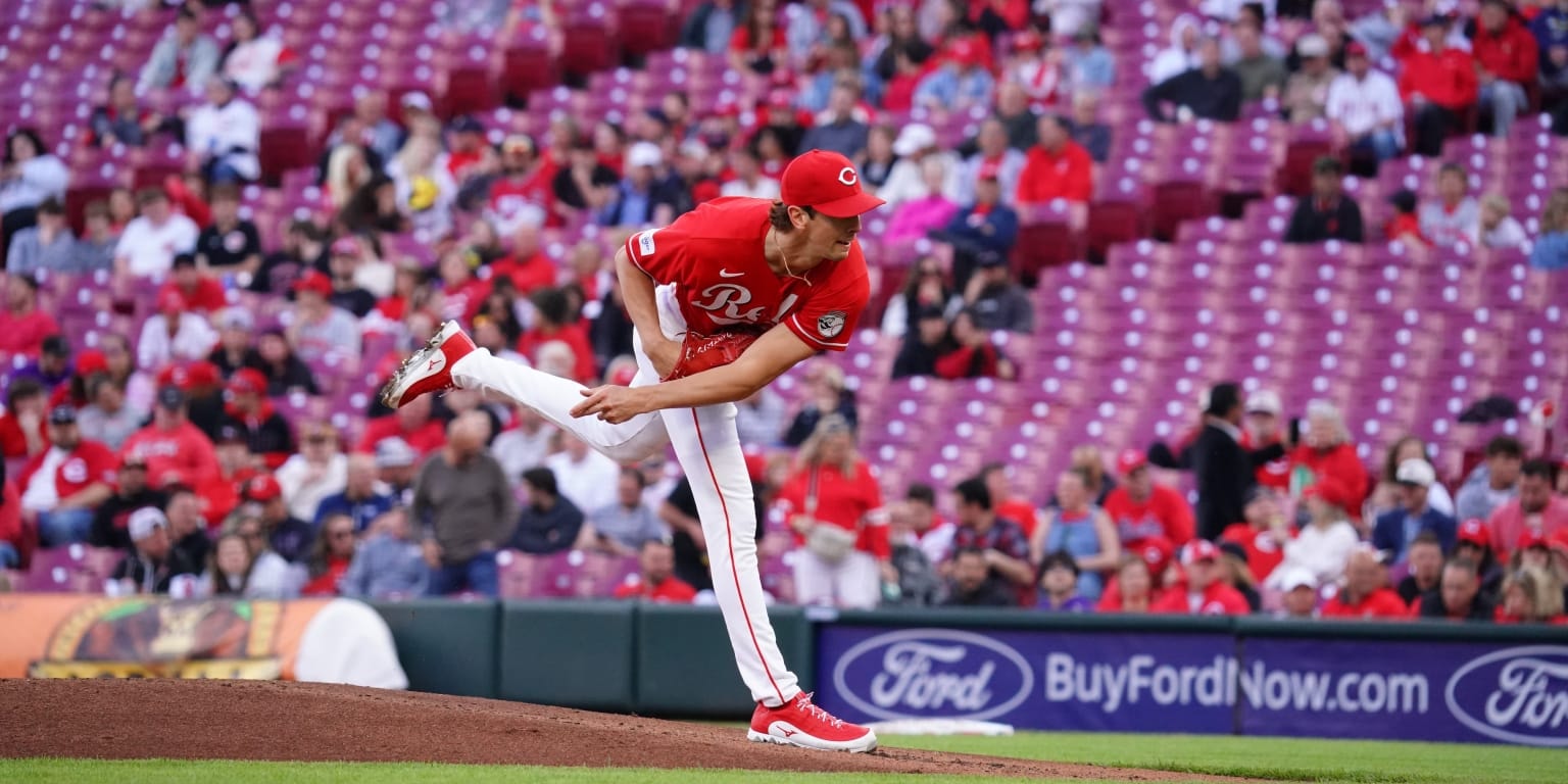 Brandon Williamson logs 4 strong innings in Louisville as Reds work through left-shoulder rehab