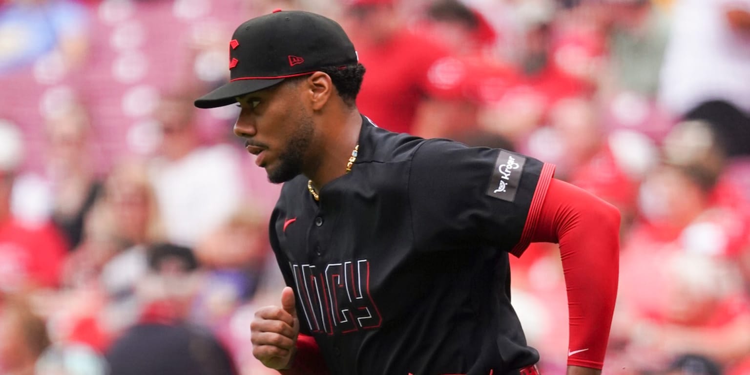Reds place Hunter Greene back on 15-day injured list with sore right elbow