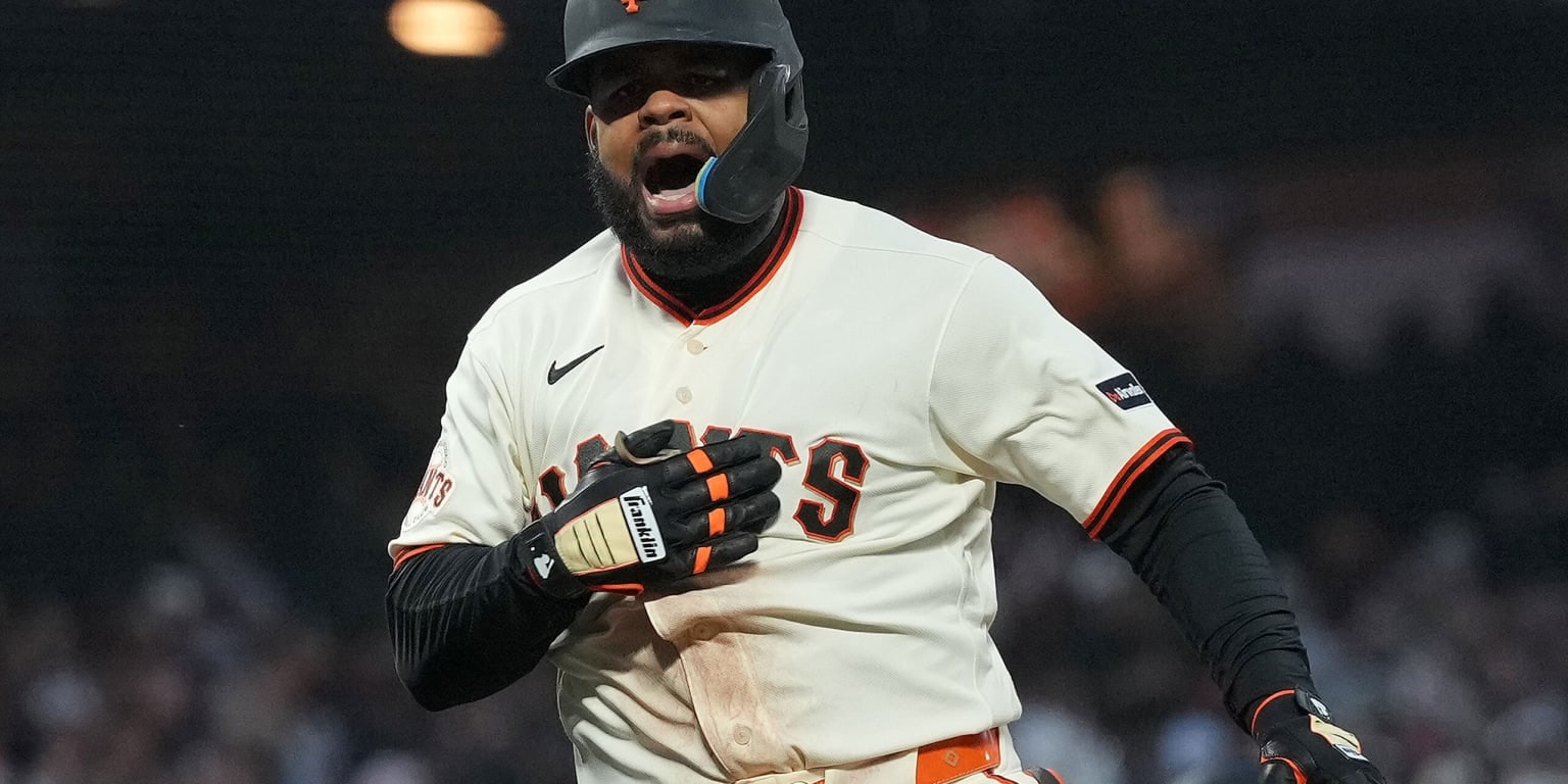 Yankees acquire outfielder Heliot Ramos from Giants for two prospects