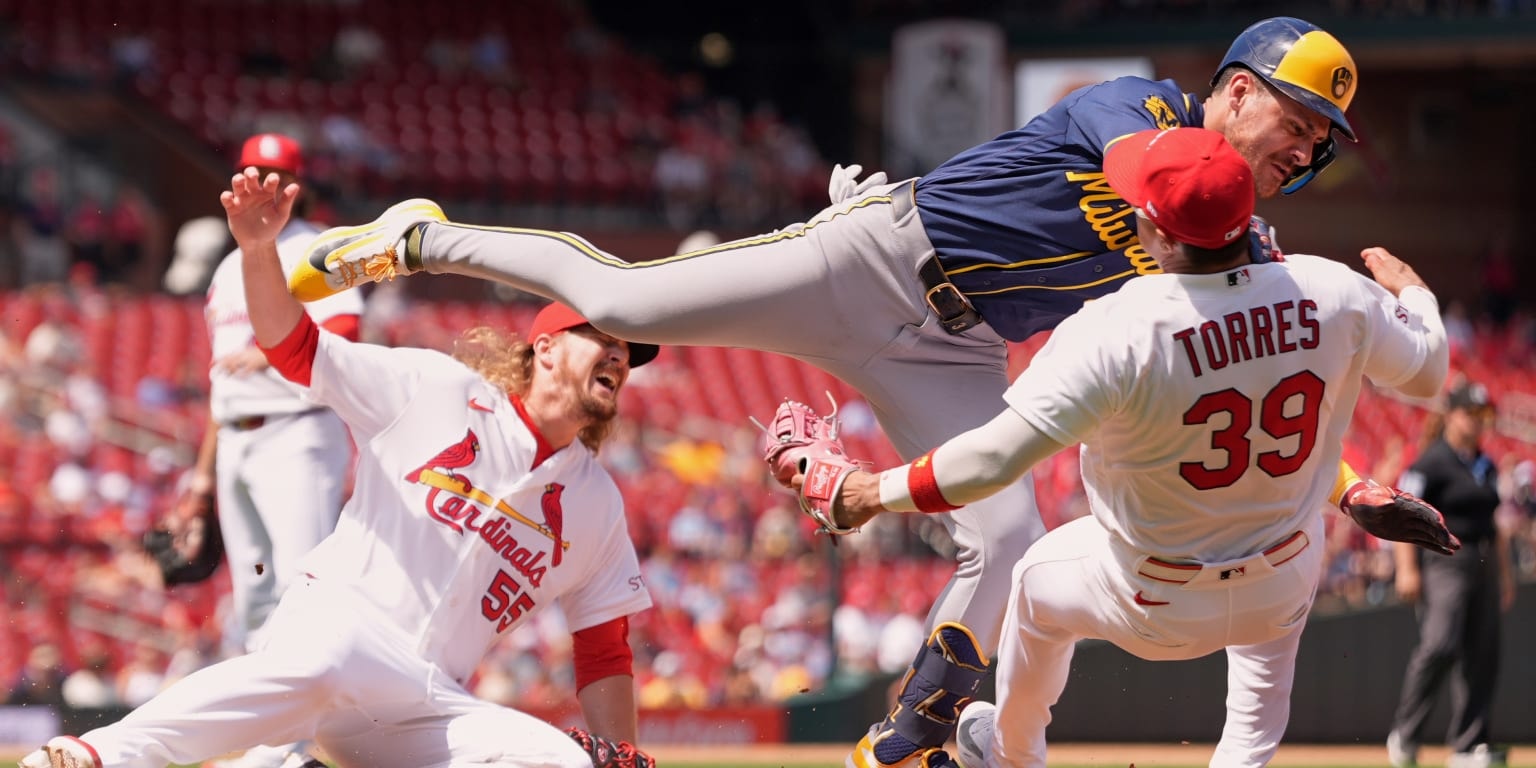 Stanek leaves early after bunt mishap at first base, turning Cardinals’ doubleheader plan cloudy