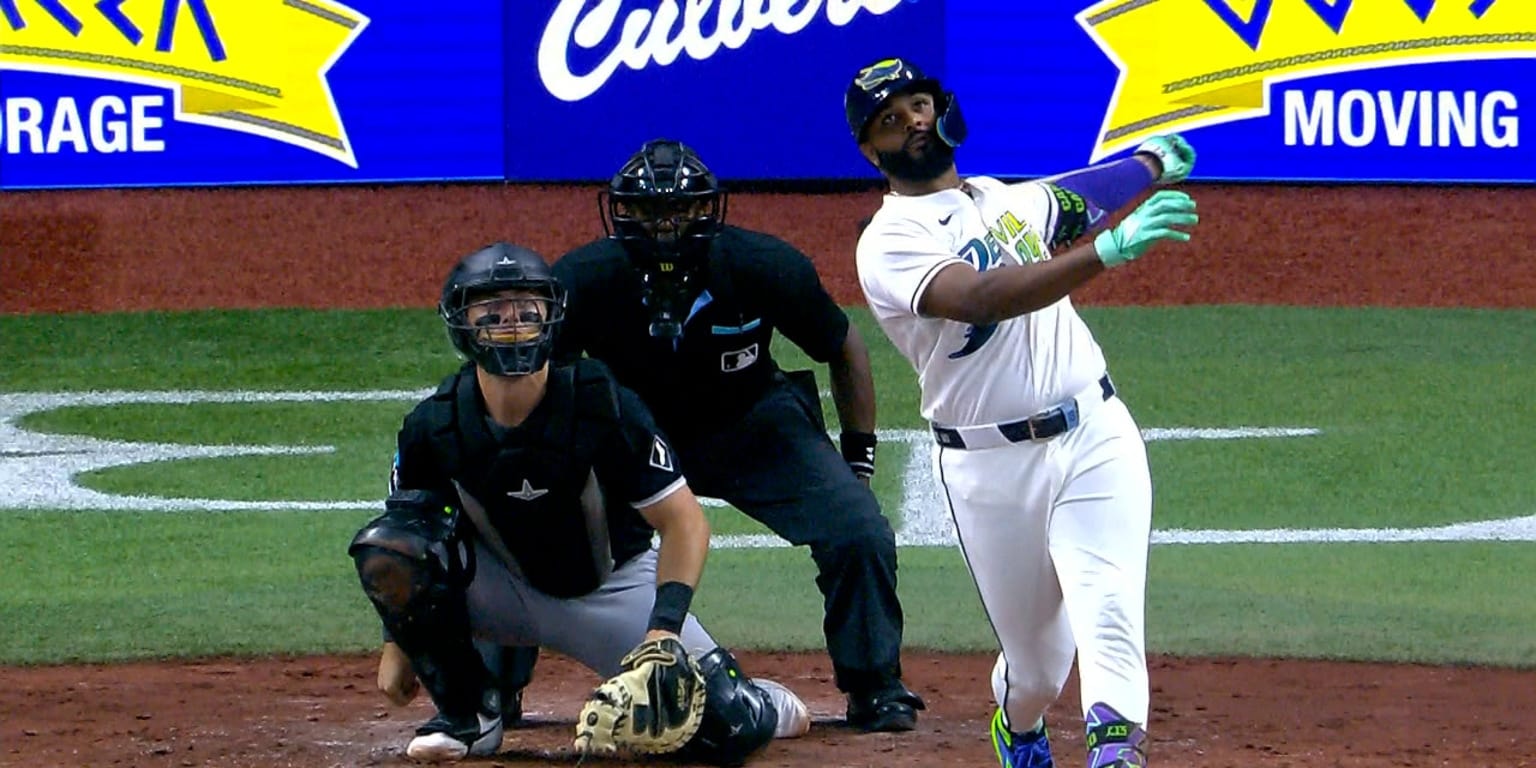 Junior Caminero joins elite company with second straight 30-homer season