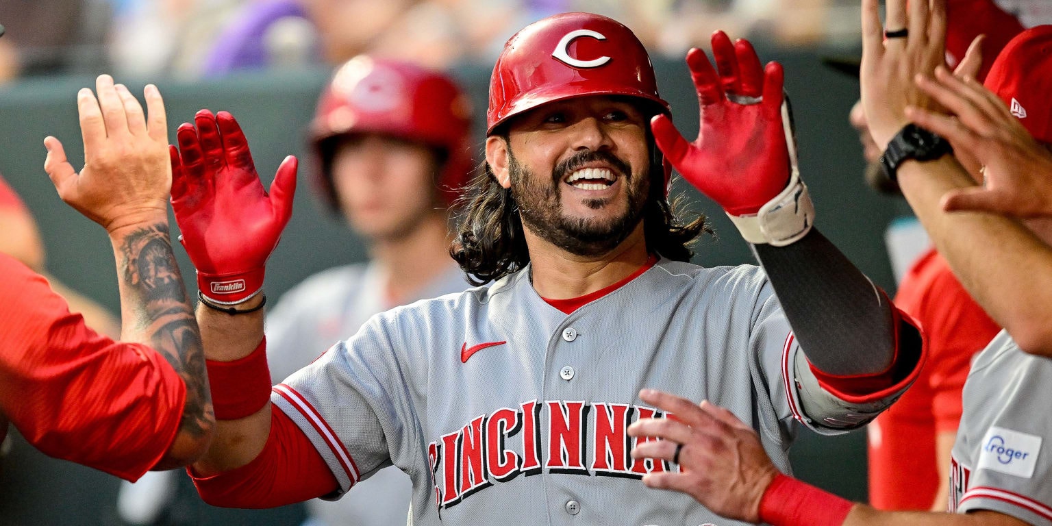 Suárez and Steer deliver power, as Reds ride Singer’s strong start past the Rockies at Coors Field