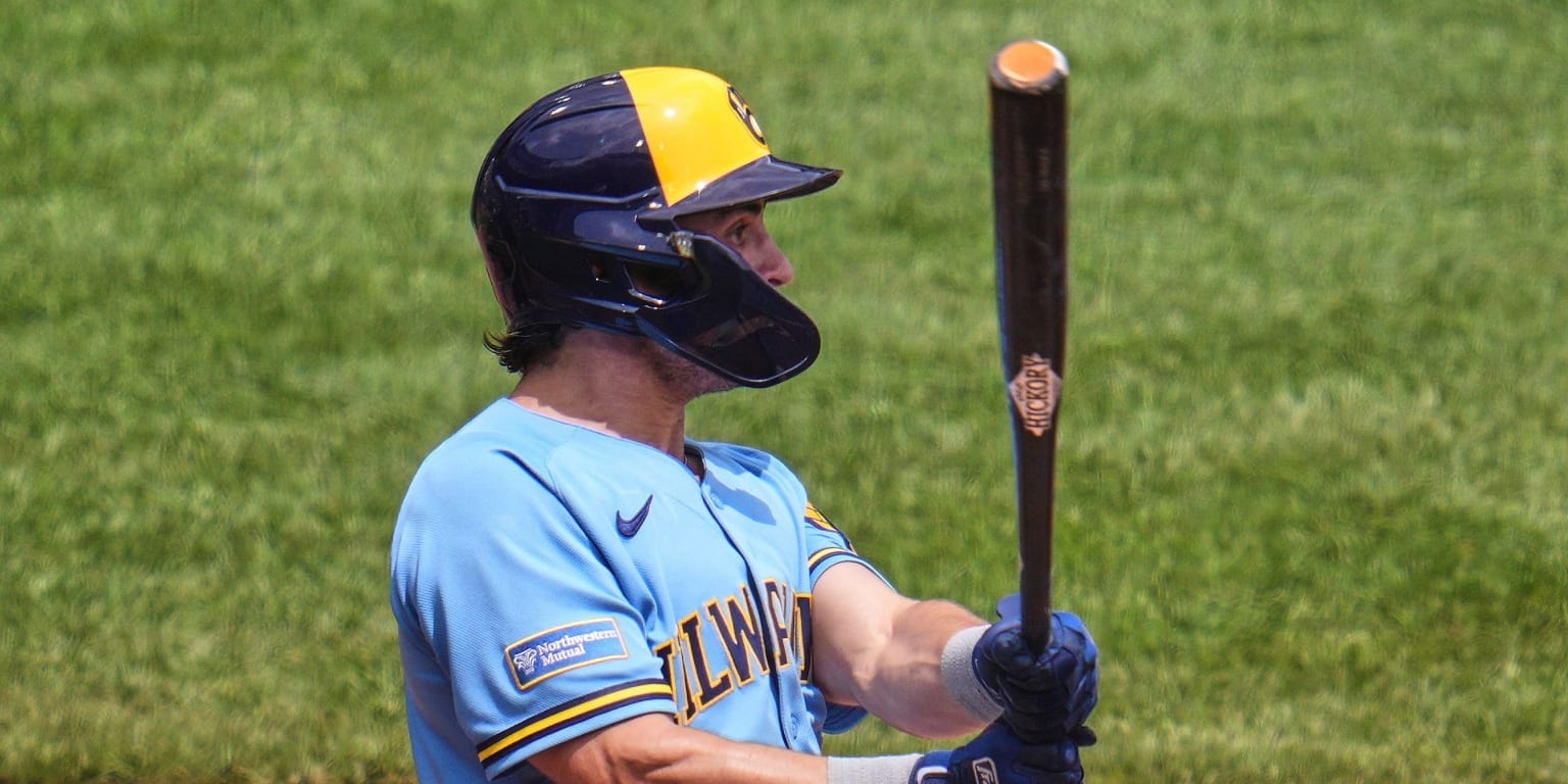 Brewers outfielder Sal Frelick to get right-shoulder imaging after exiting vs. Marlins
