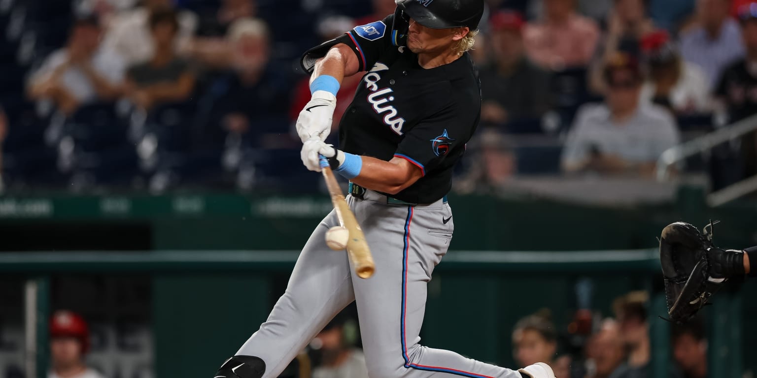 As August ends, Marlins lose late cushion and look to September for Wild Card momentum