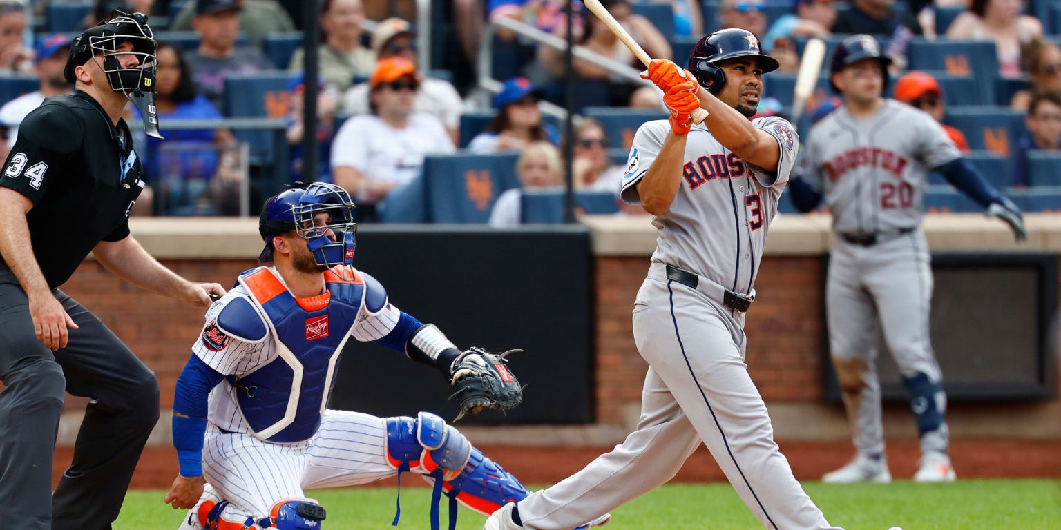 LaMonte Wade Jr. delivers a pinch-hit blast as Astros top Mets 6-3 at Citi Field