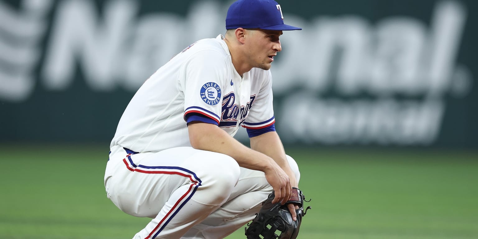 Corey Seager placed on injured list again by Rangers, back issue a concern after early exit