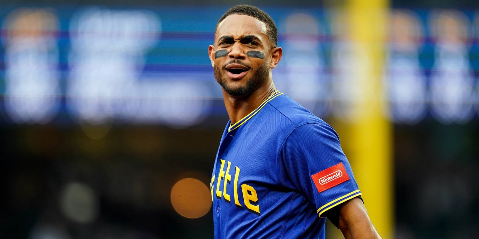 Julio Rodríguez placed on seven-day concussion injured list after helmet-hit vs. Angels