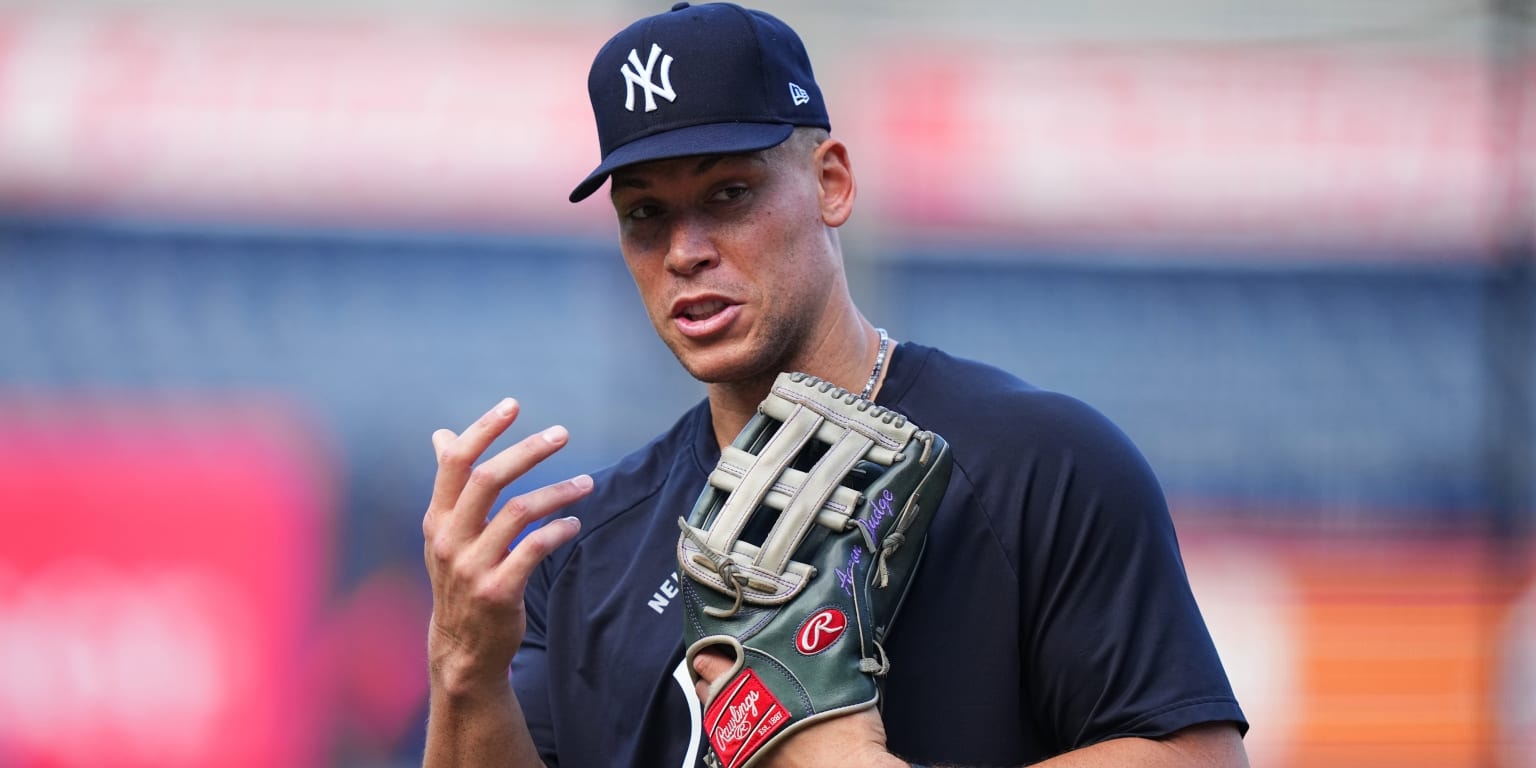 Aaron Judge works overhand pitching in indoor cages for first time, Yankees take field for batting practice