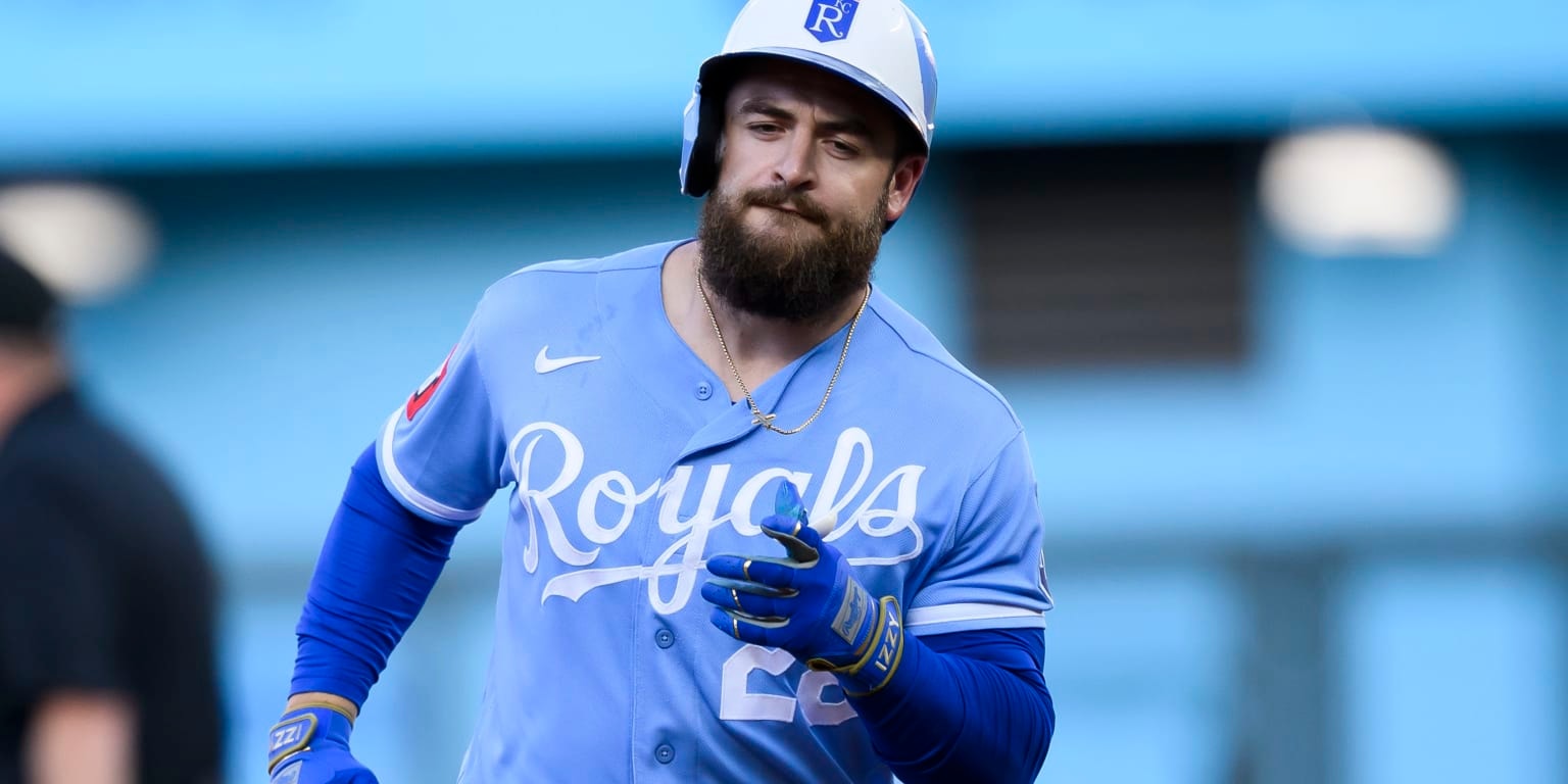Kyle Isbel turns Players’ Weekend bats into a custom-homer streak as Royals reach 7 straight wins