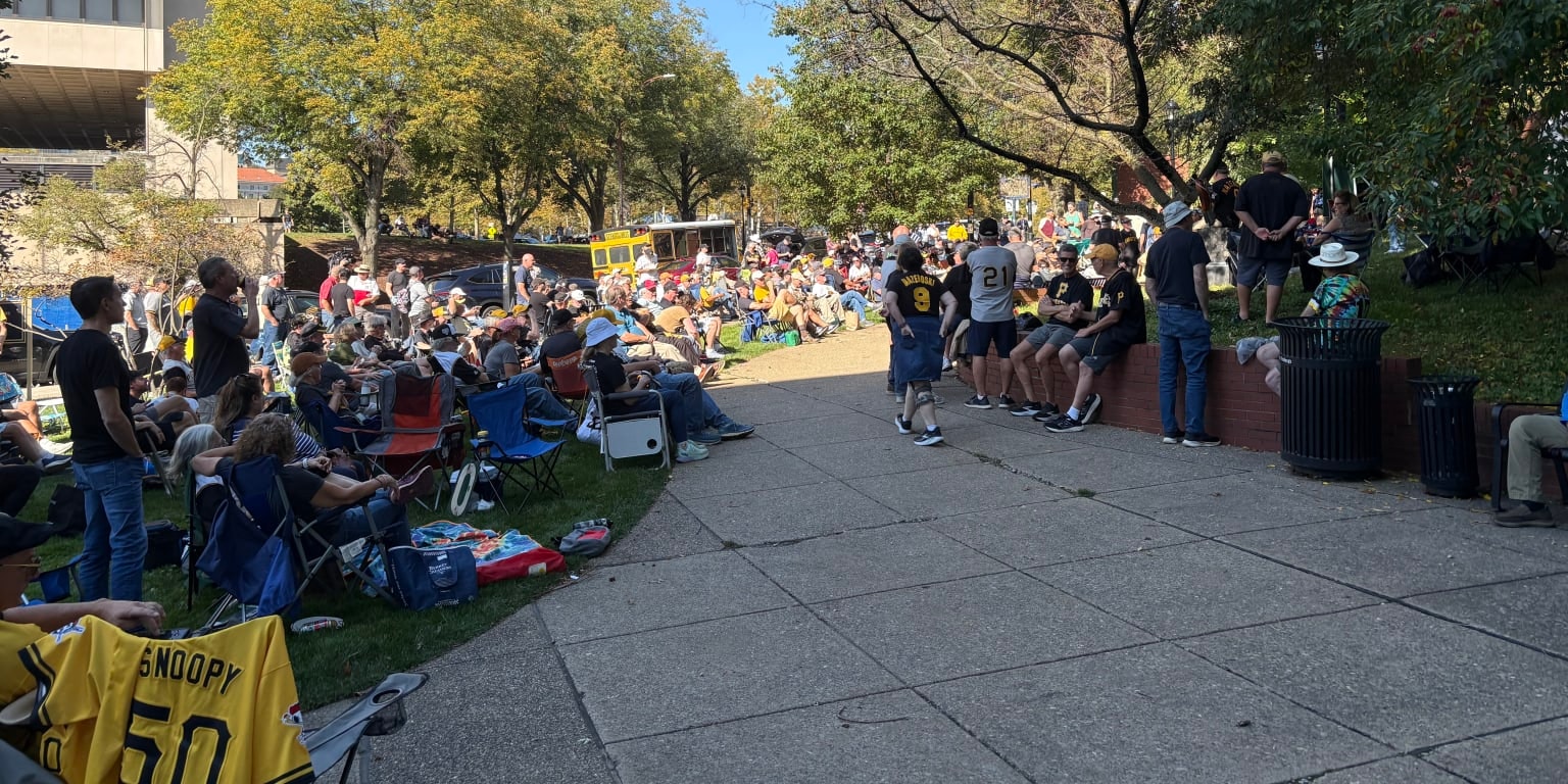 Pirates fans keep the 1960 World Series memory alive at Pitt, one tradition at a time