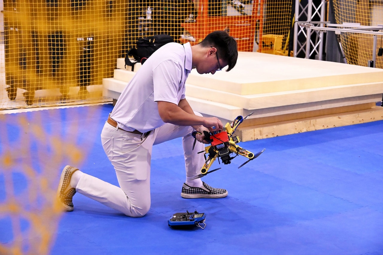 Navy Demonstrates Successful Drone Ship Landing Without GPS