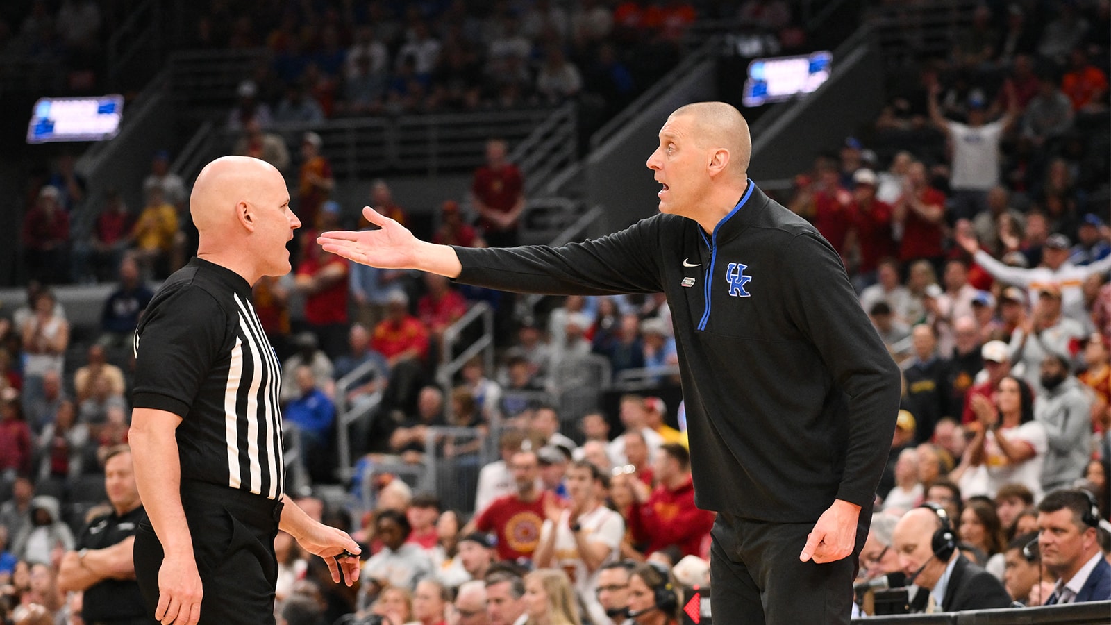 Kentucky’s pursuit of Missouri transfer Mark Mitchell reportedly ends with a late flip