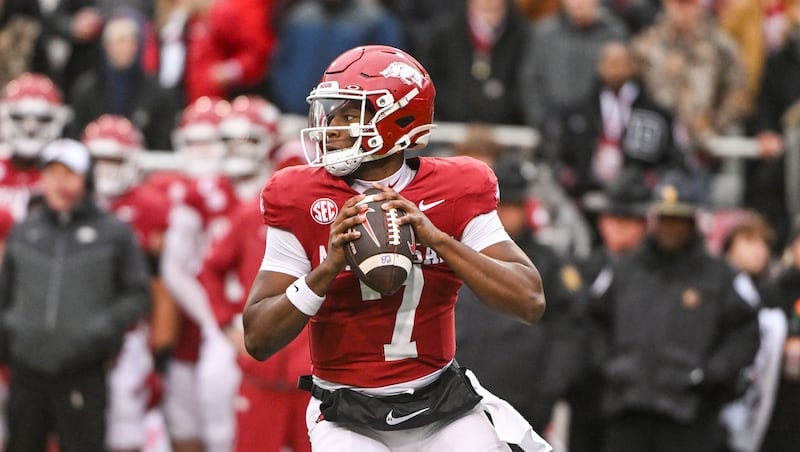 Arkansas names KJ Jackson as starting quarterback, setting the table for a key early test at Utah
