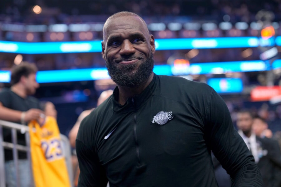 LeBron James’ 76ers arrival shifts the Eastern Conference title picture, coach says