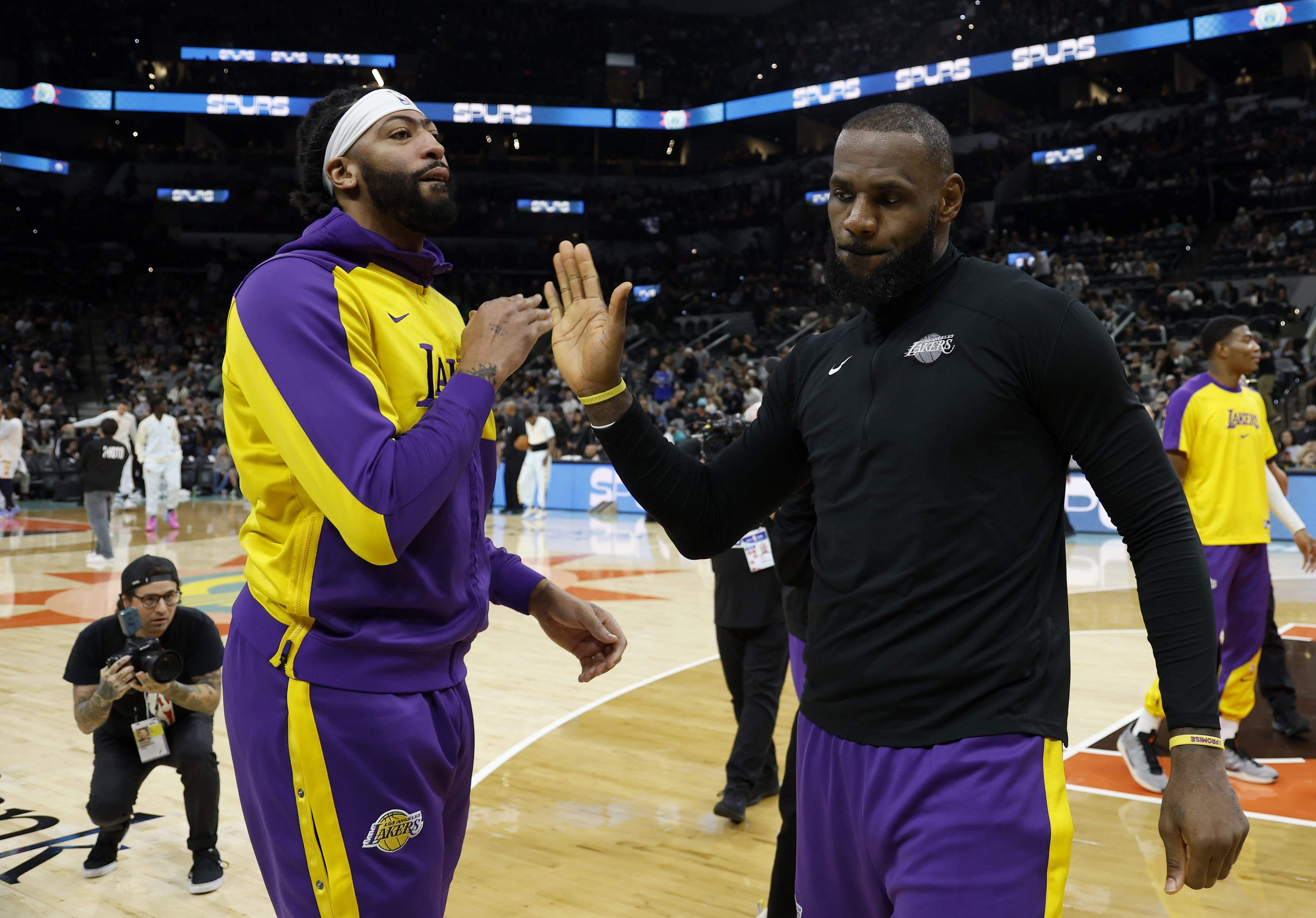Report: Anthony Davis, Lakers’ former All-NBA centerpiece, expected to be dealt in a blockbuster trade