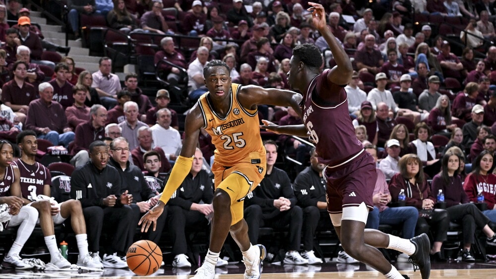 Mark Mitchell leaves Duke and Missouri, transfers to Kentucky for a disputed fifth season