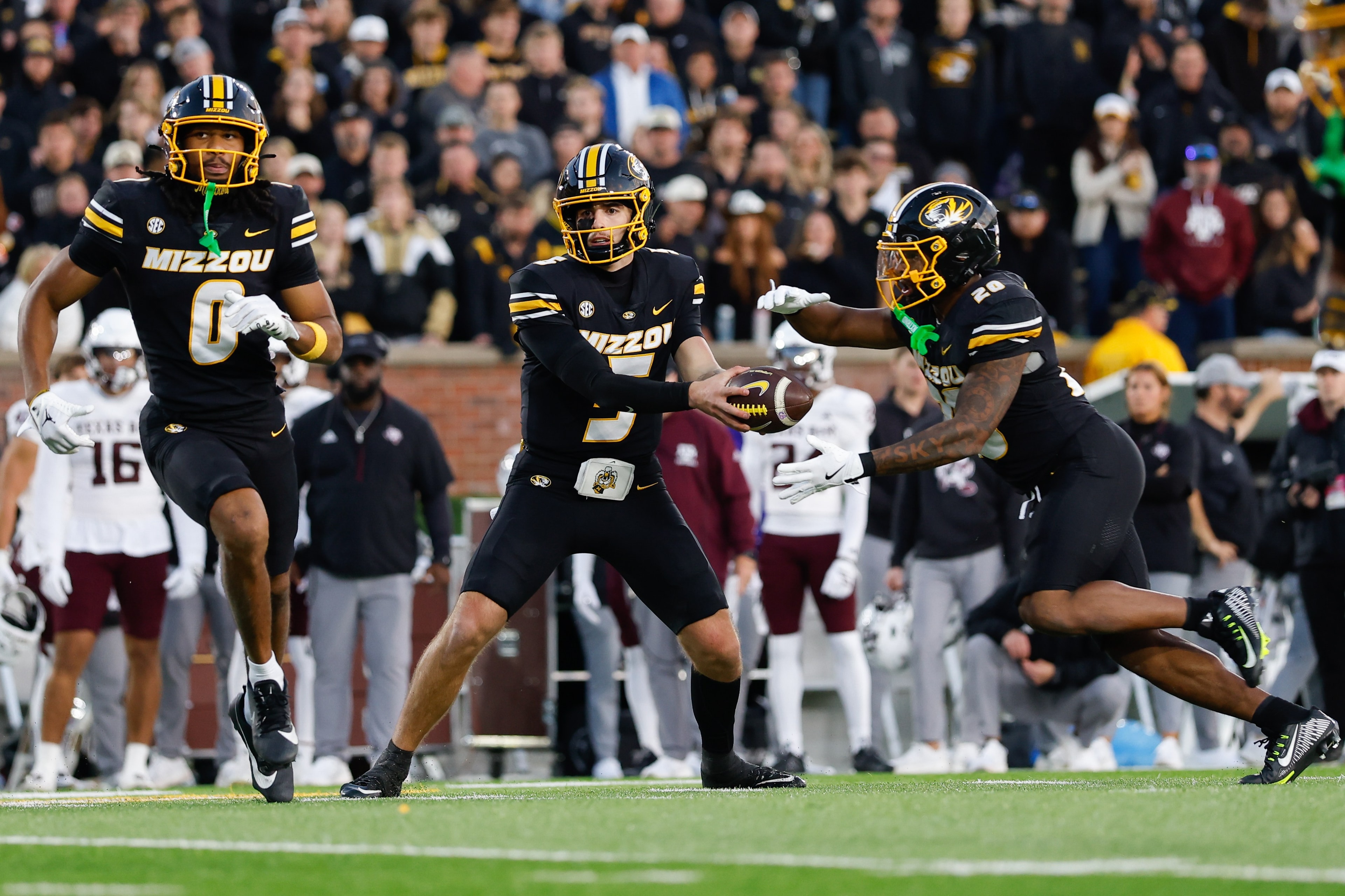 Notebook: Mizzou’s August 17 fall-camp practice opens with media window as Tigers work in half pads