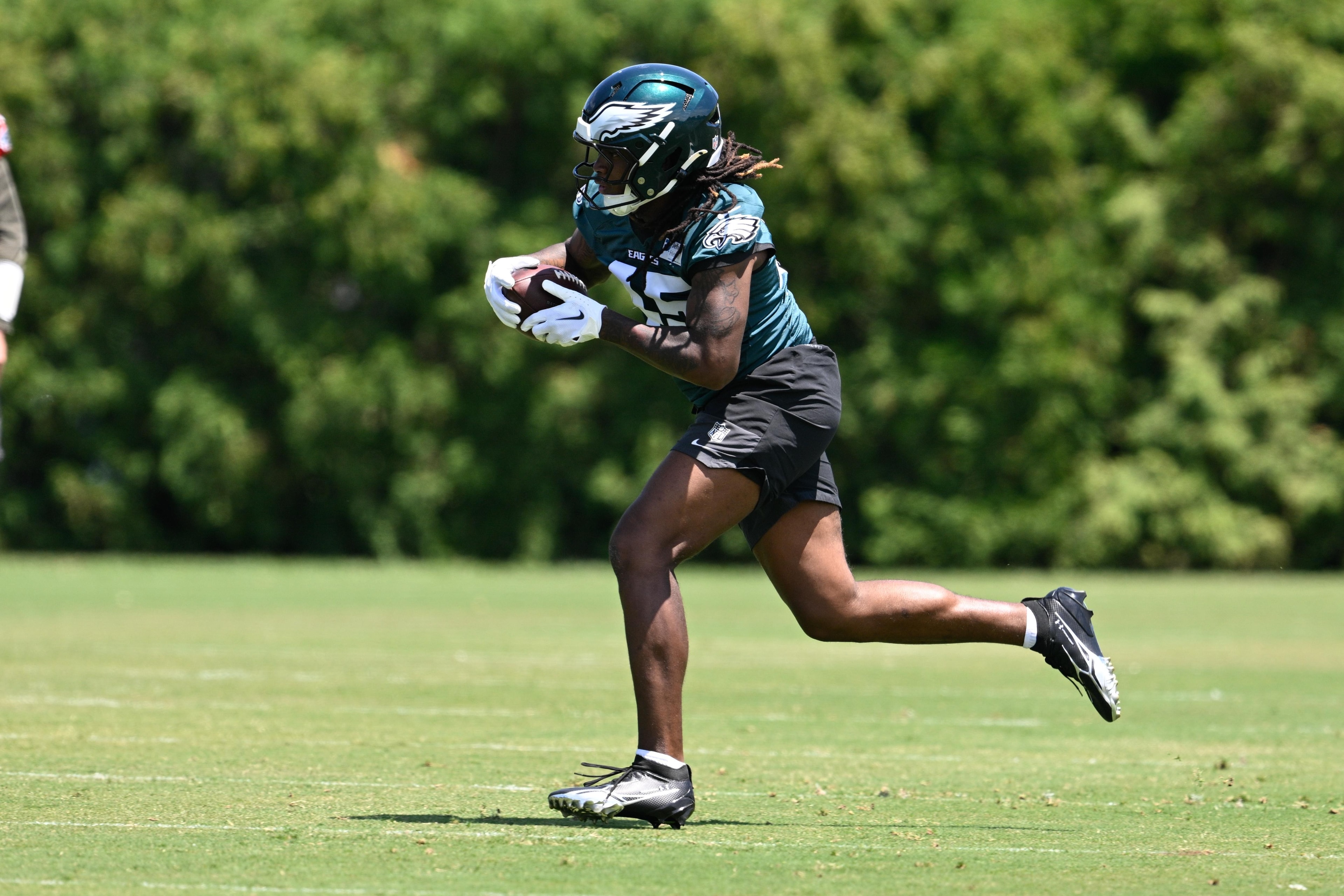 Eagles waive two undrafted rookies, with new NFL opportunities opening up quickly