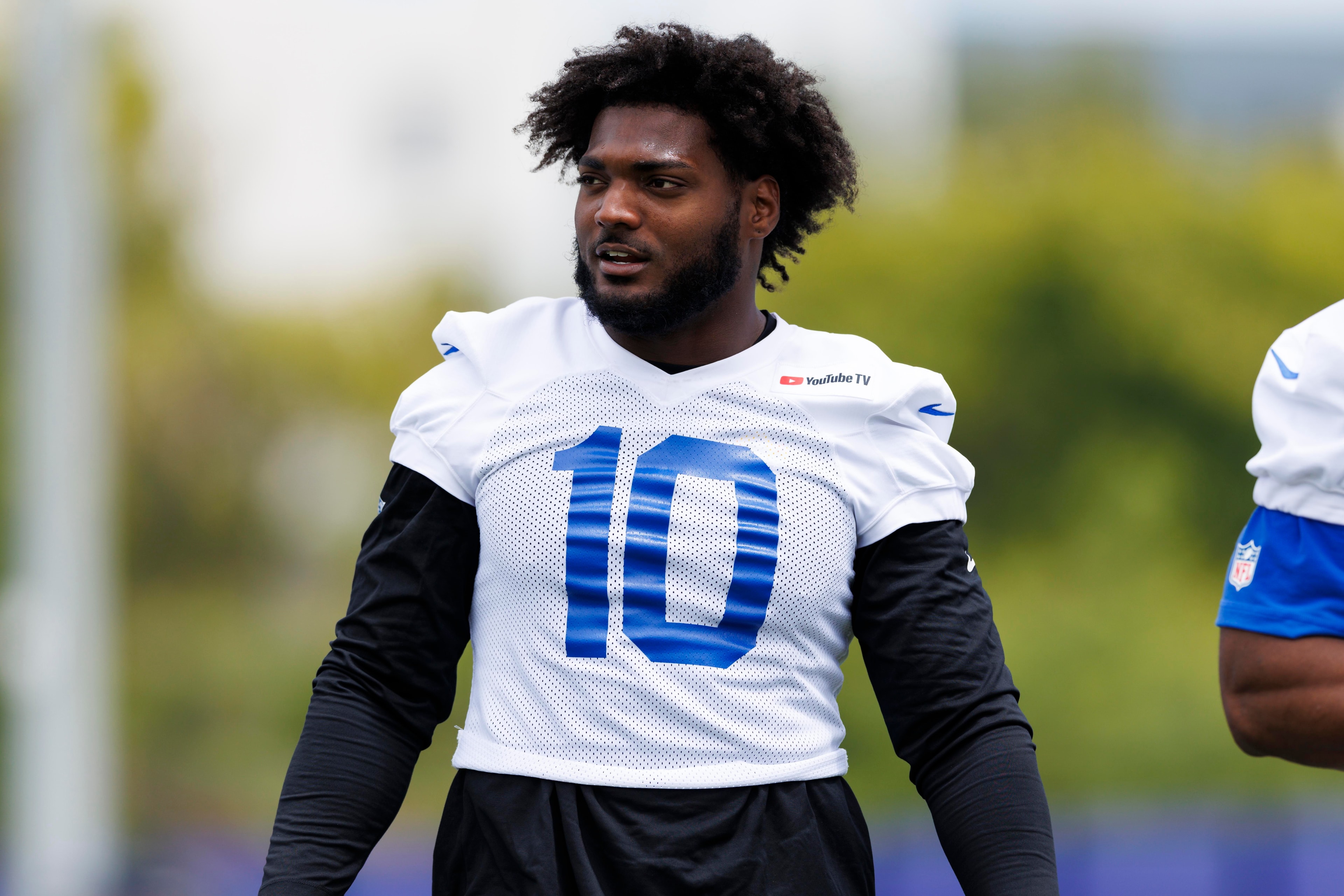 Josaiah Stewart turns Rams-Saints practice into a loud reminder of his draft-day promise