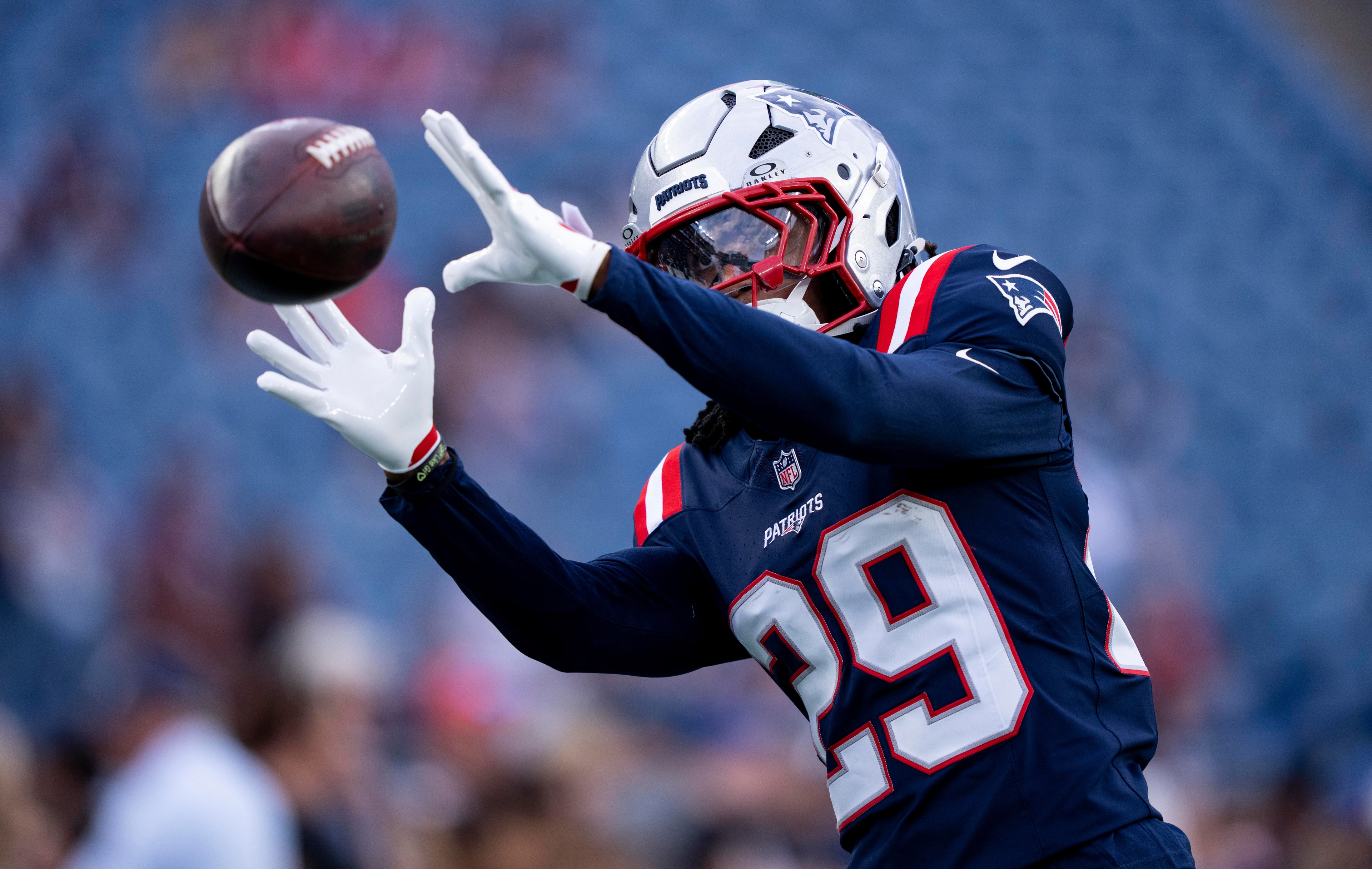 Patriots trim to 53, turning a routine cut day into a few quiet surprises under Mike Vrabel