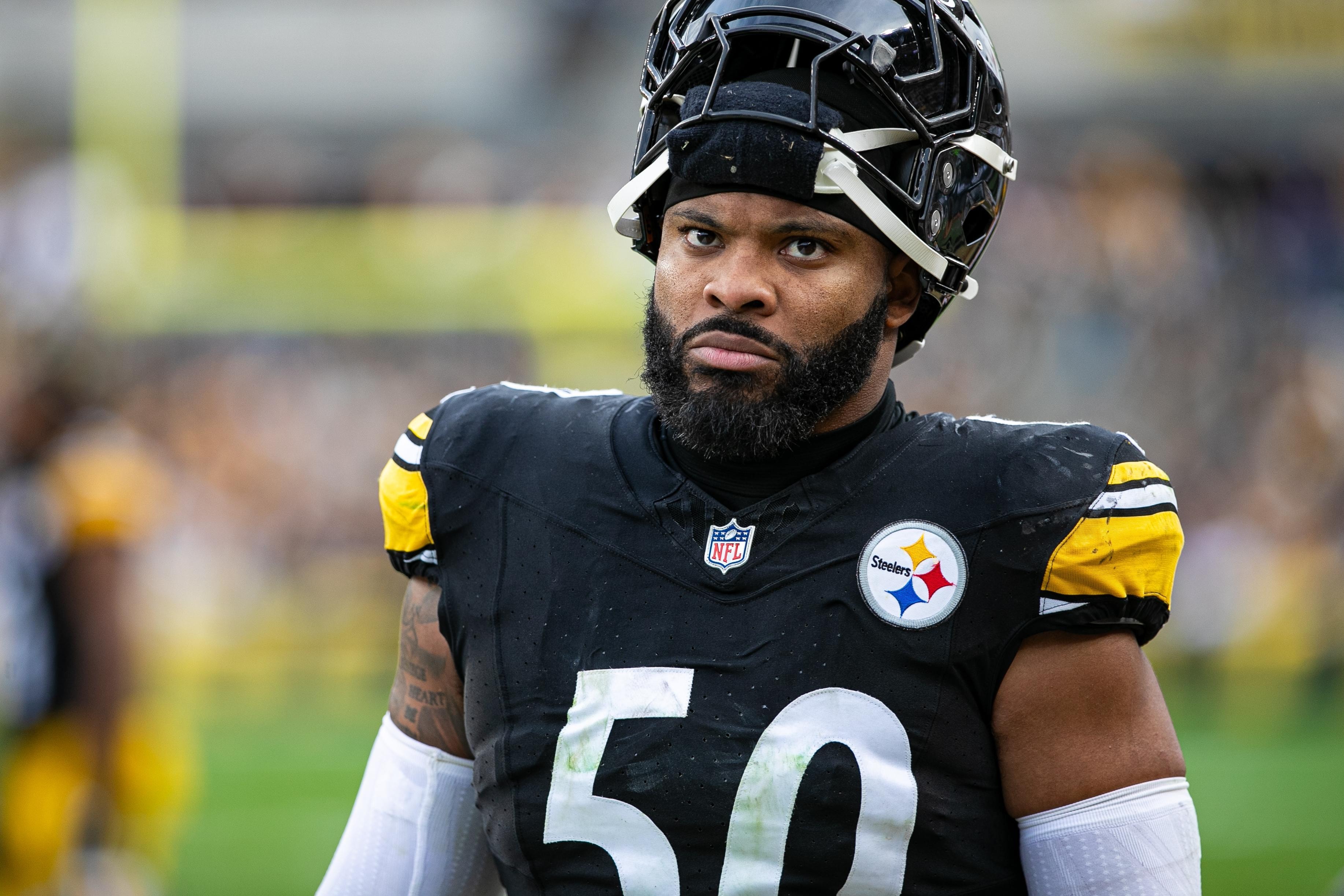 Steelers part ways with linebacker Elandon Roberts after preseason stint