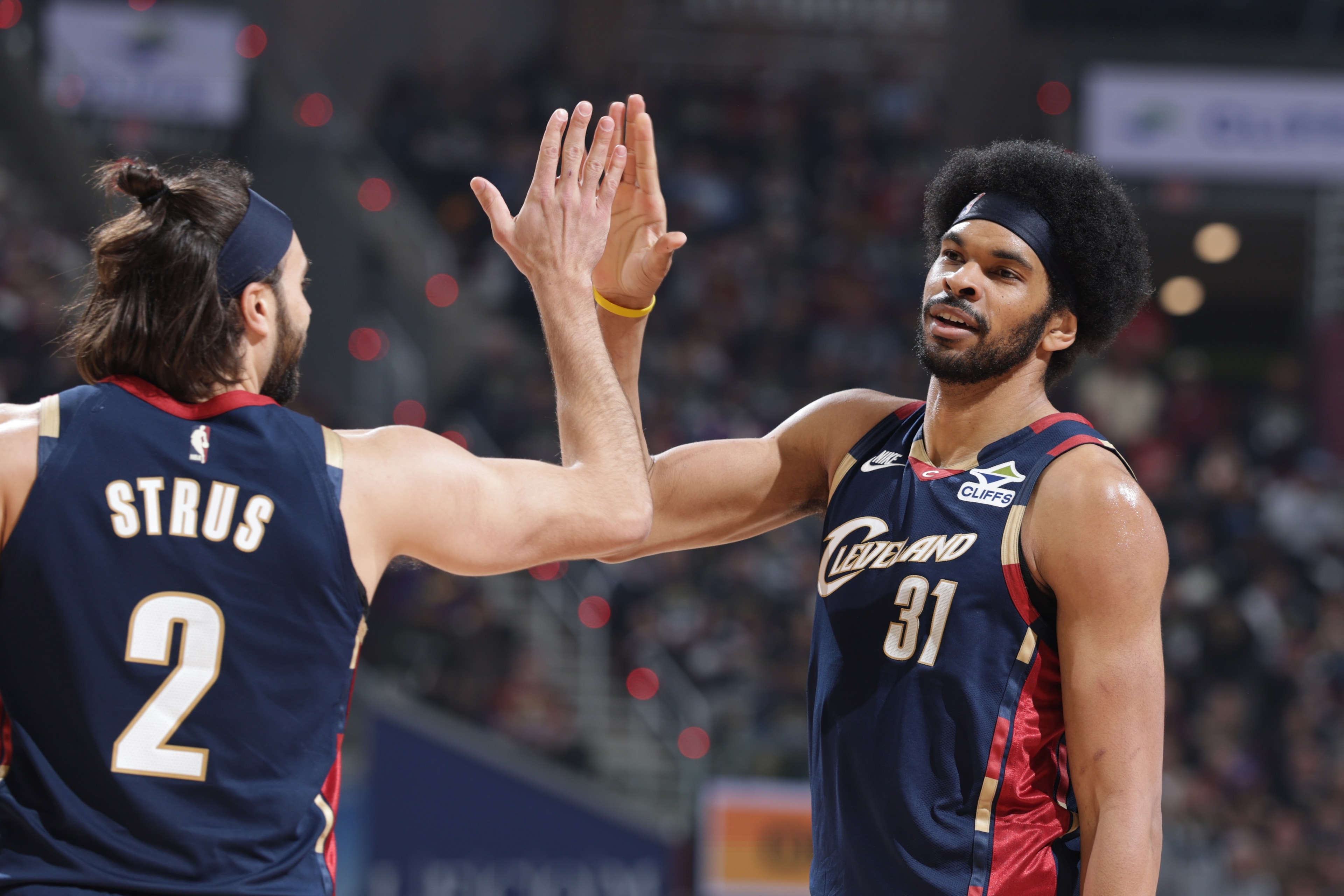 Cavaliers still exploring a deal that would move Max Strus as salary-cap flexibility becomes the priority