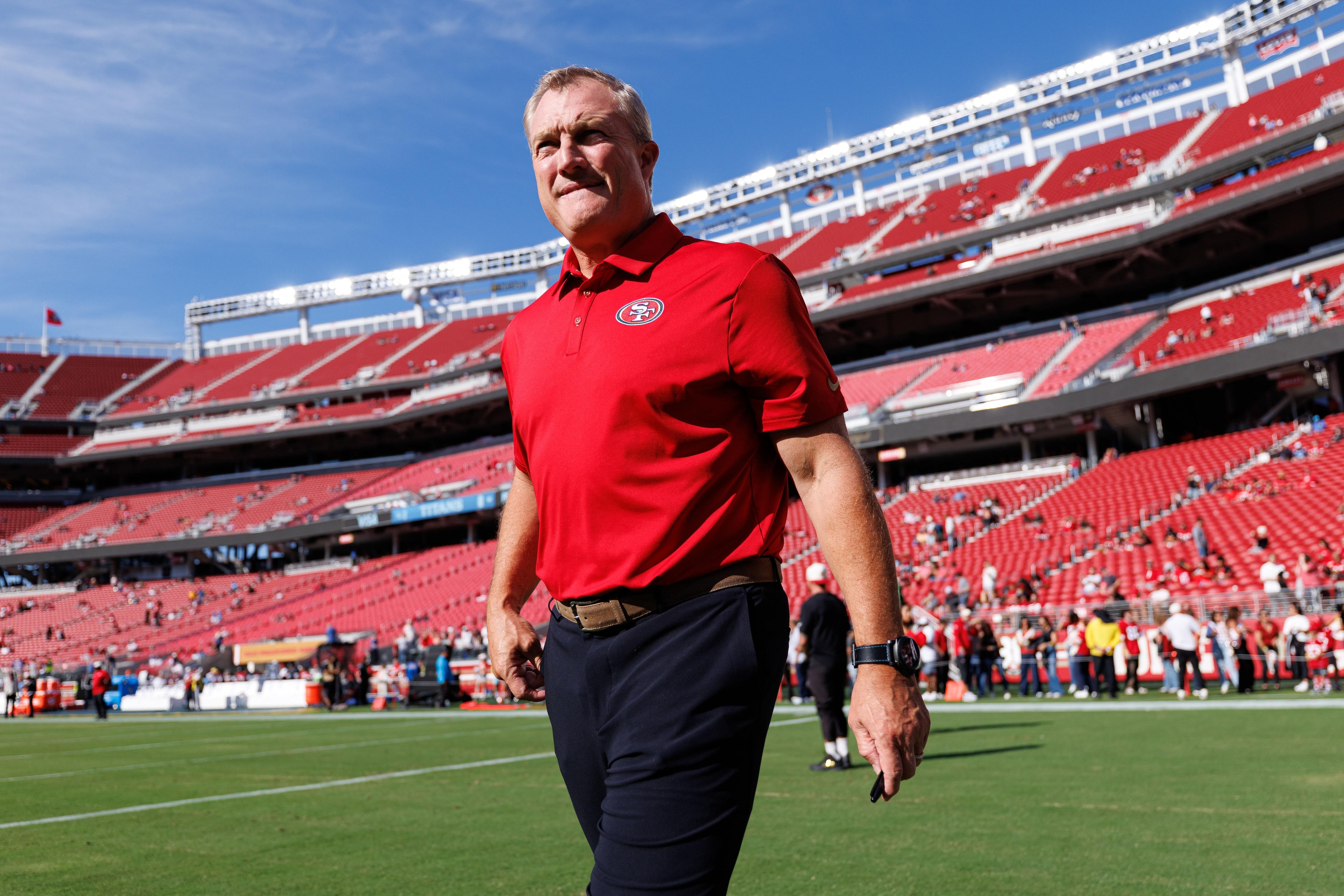 John Lynch says 49ers will stay “active” at the trade deadline, with health as a key factor