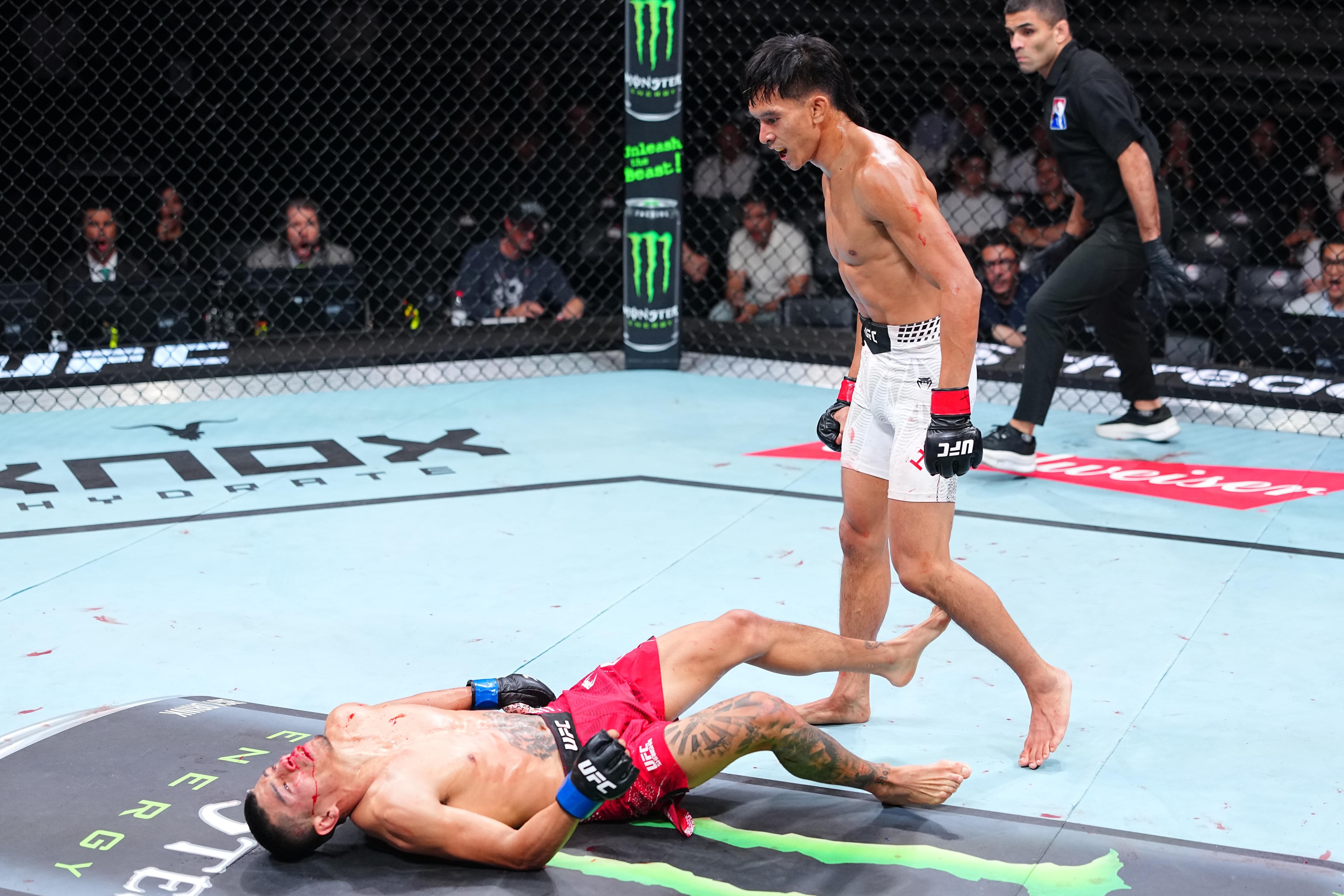 UFC Shanghai rookie debuts leave mixed but encouraging impressions as Octagon newcomers go 5-3
