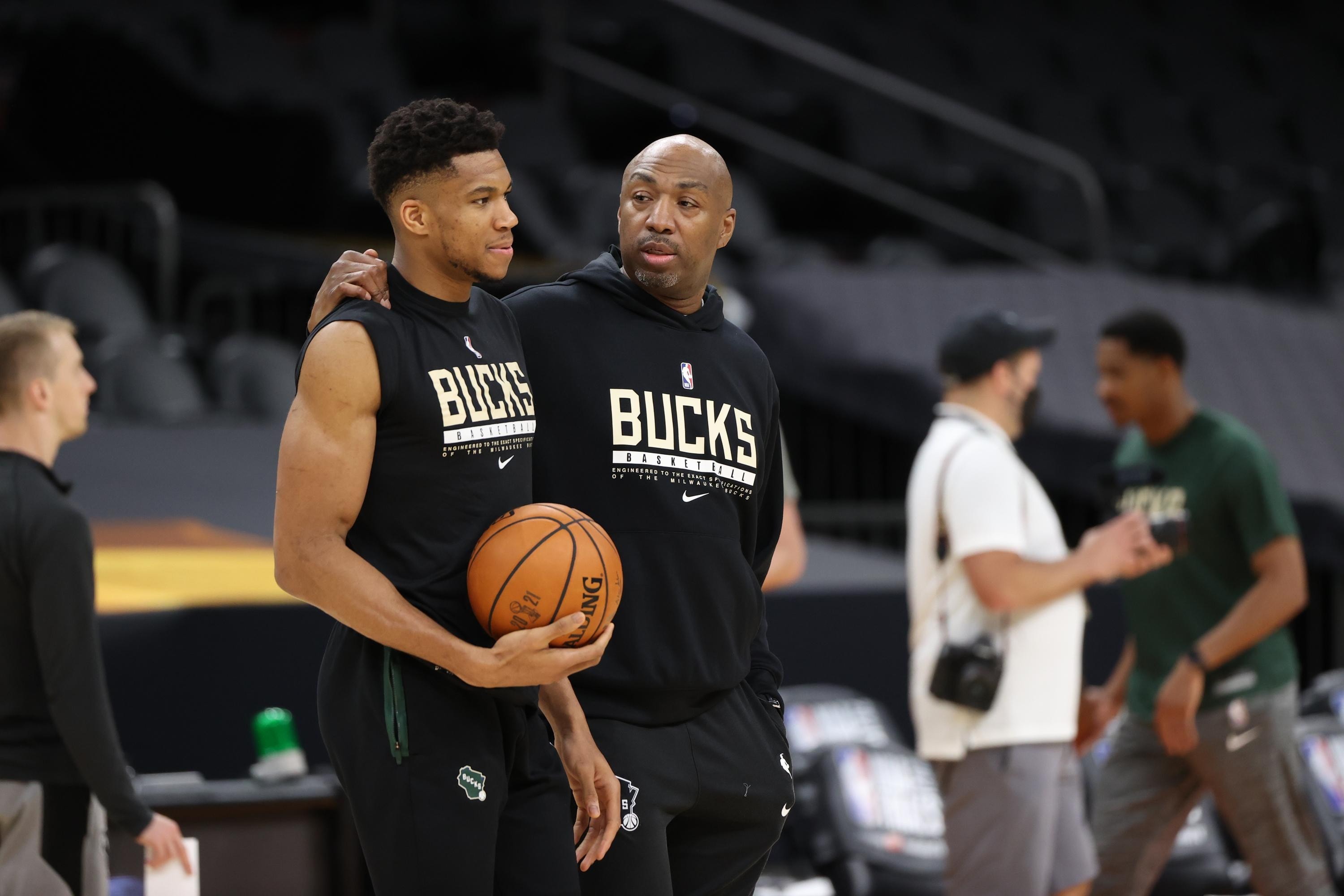Vin Baker set to join Erik Spoelstra’s staff in Miami, reuniting with Giannis Antetokounmpo