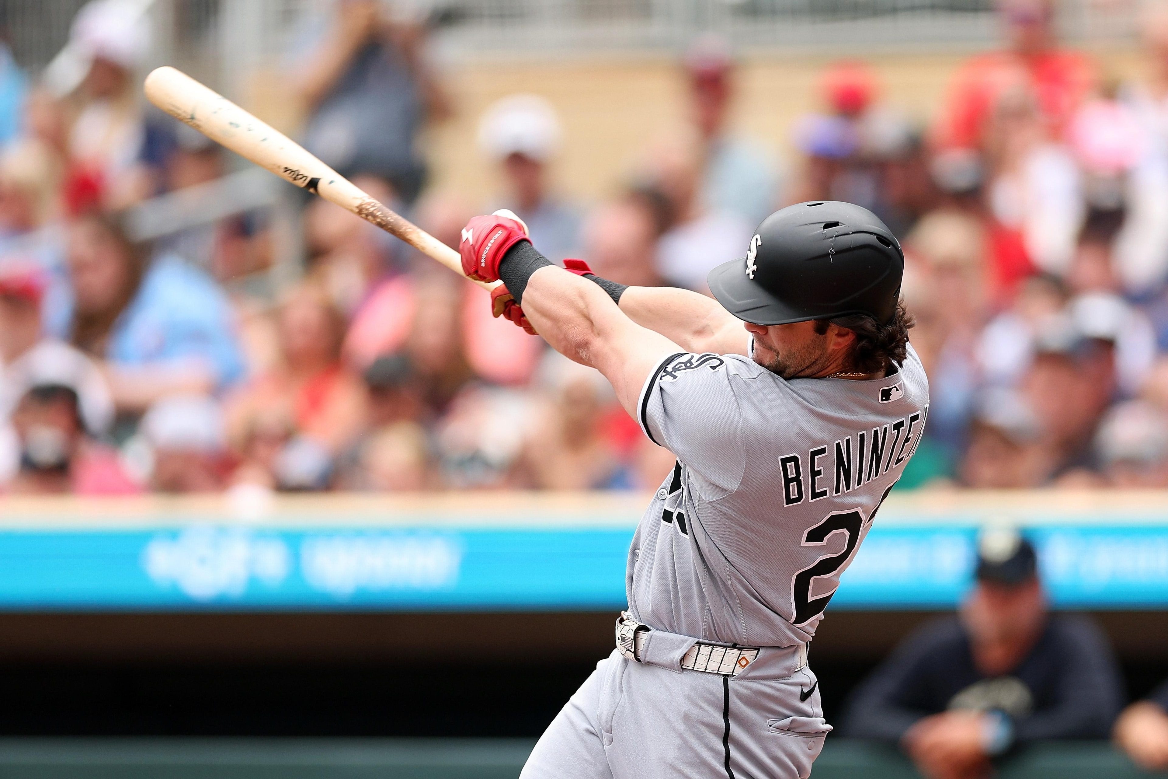 Andrew Benintendi helps White Sox turn Twins mistakes into a 3-2 win
