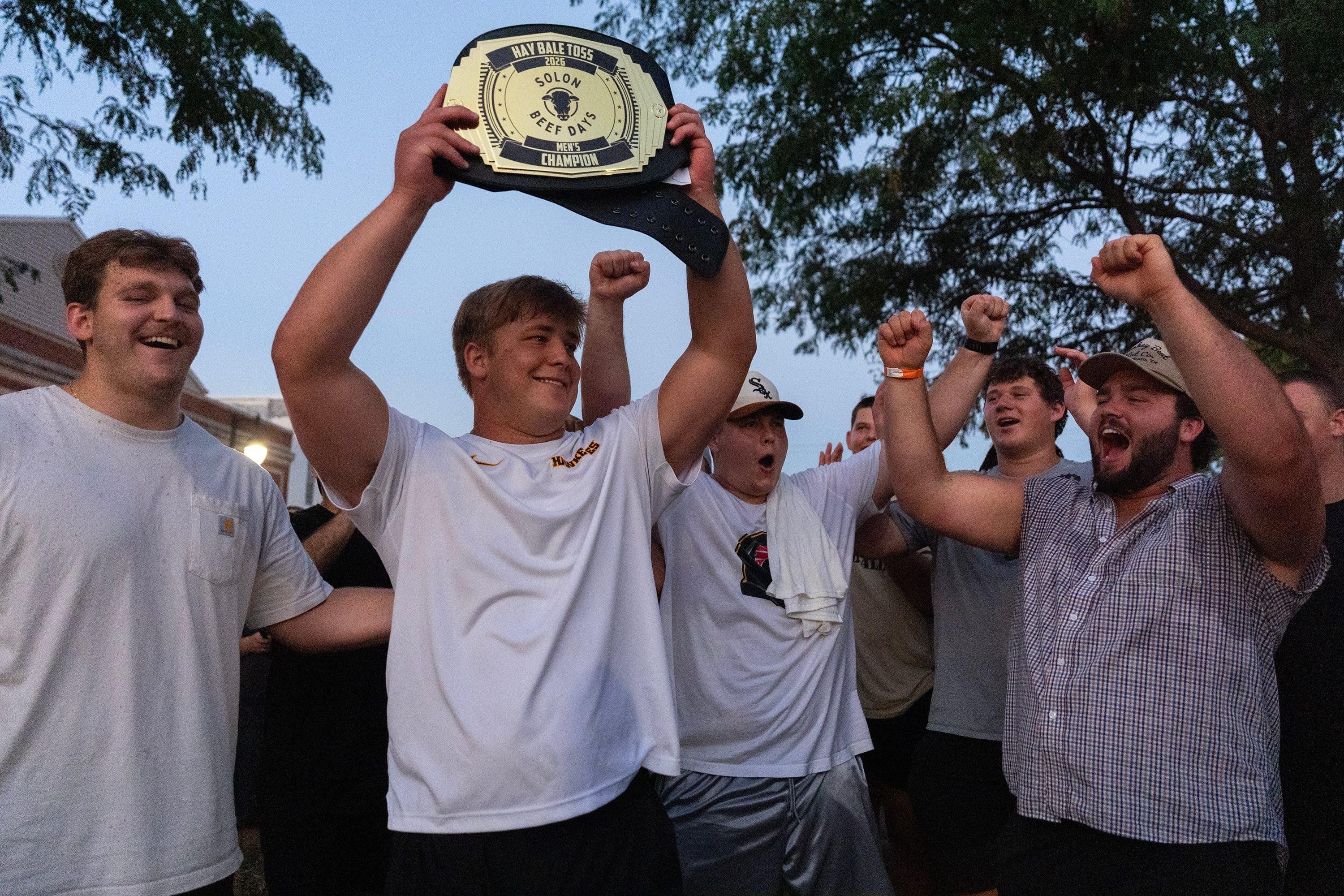 Iowa’s 2026 season preview centers on the Hank Brown vs. Jeremy Hecklinski question, plus four more issues to watch