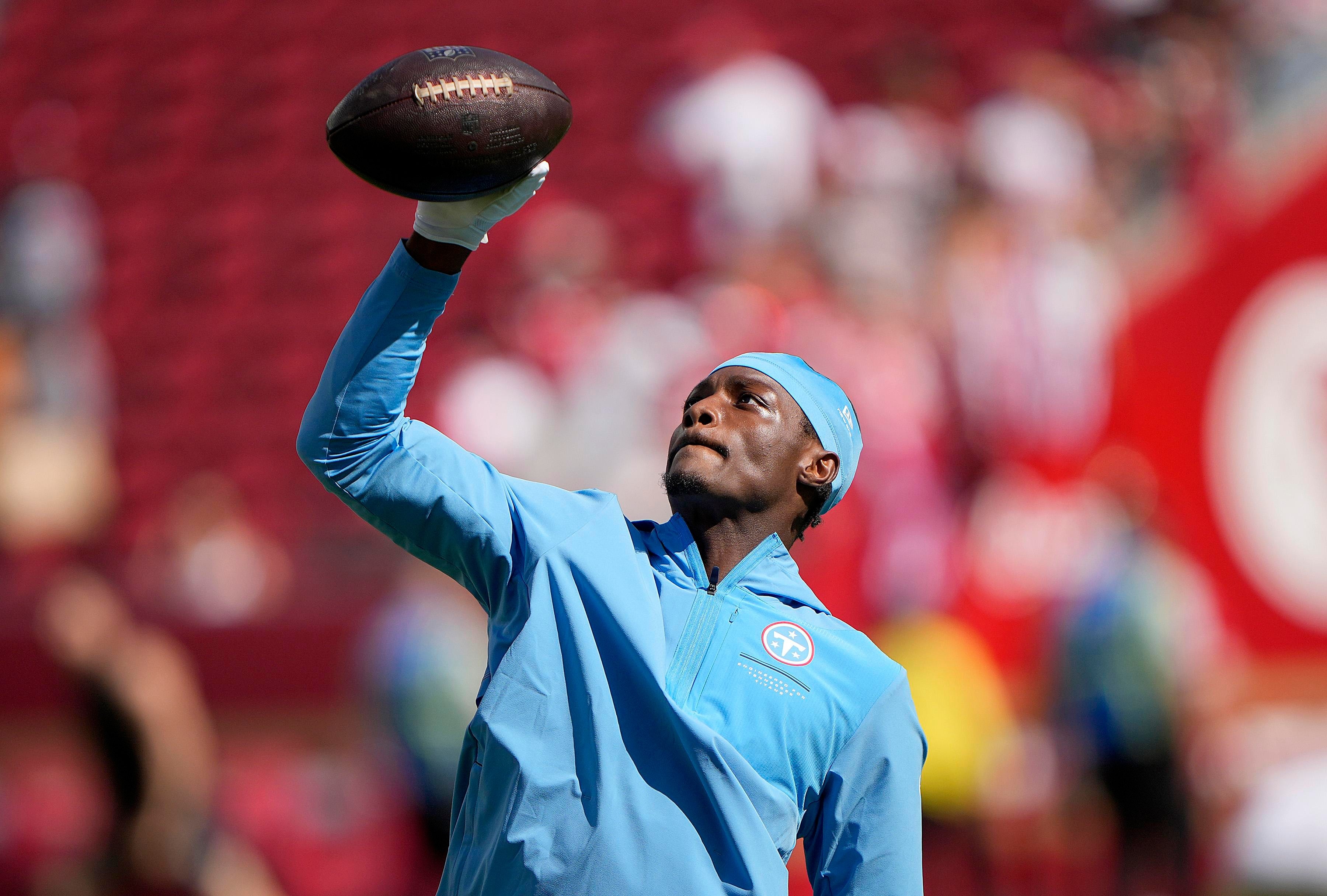 Carnell Tate’s preseason stays quiet, but Bears fans point to a strong joint-practice day