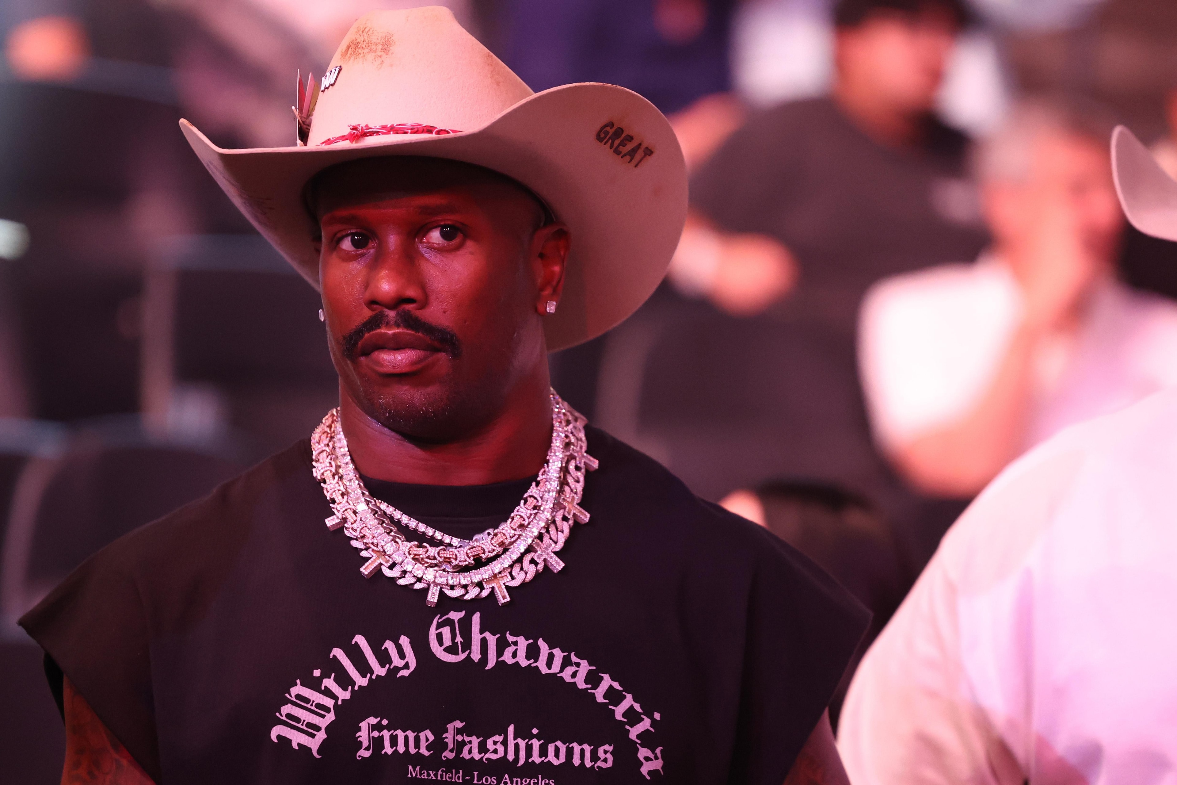 Opinion: Cowboys’ Von Miller signing reflects a familiar NFL tension between veteran answers and long-term development