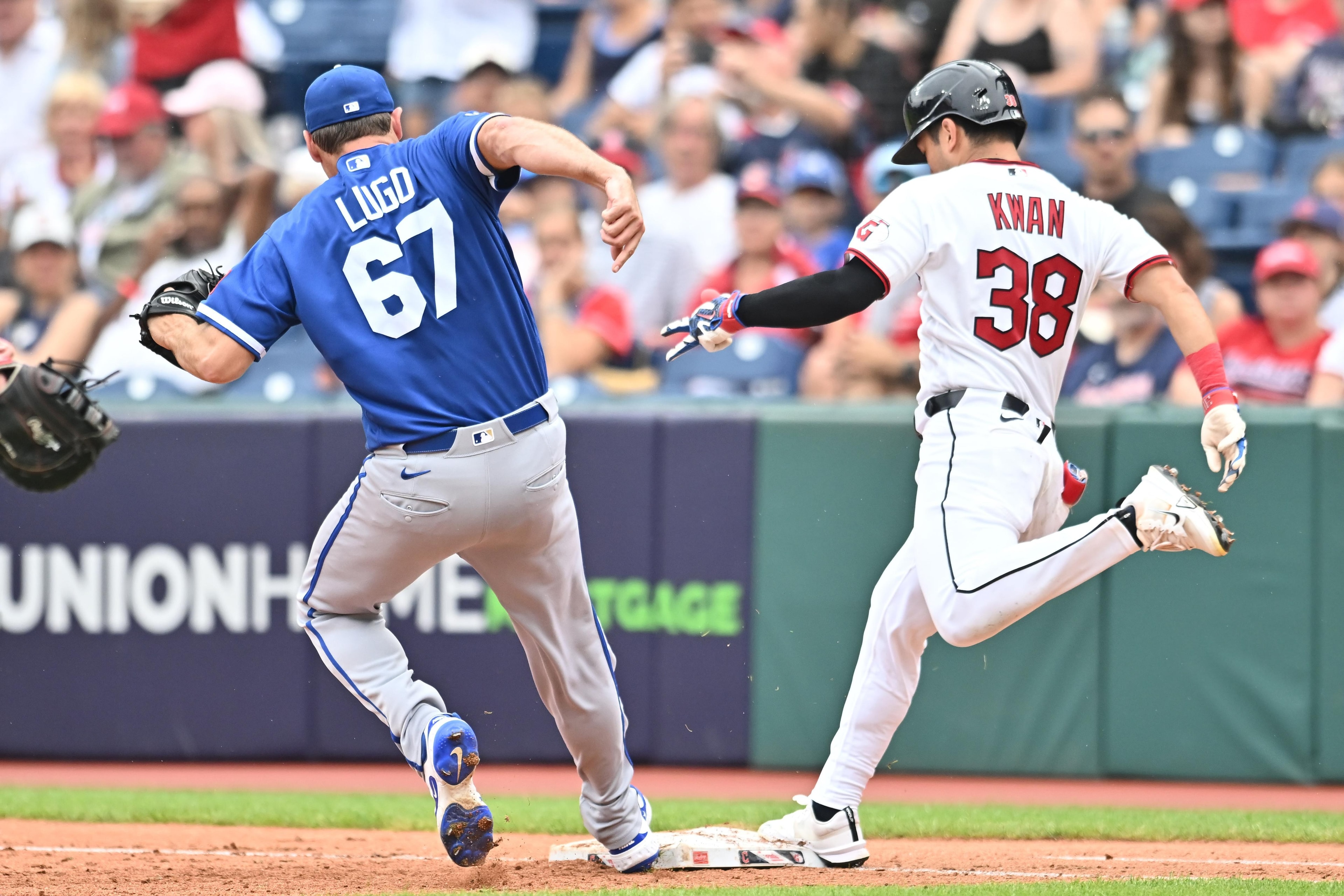 Guardians put Royals away 11-1 to close out road trip