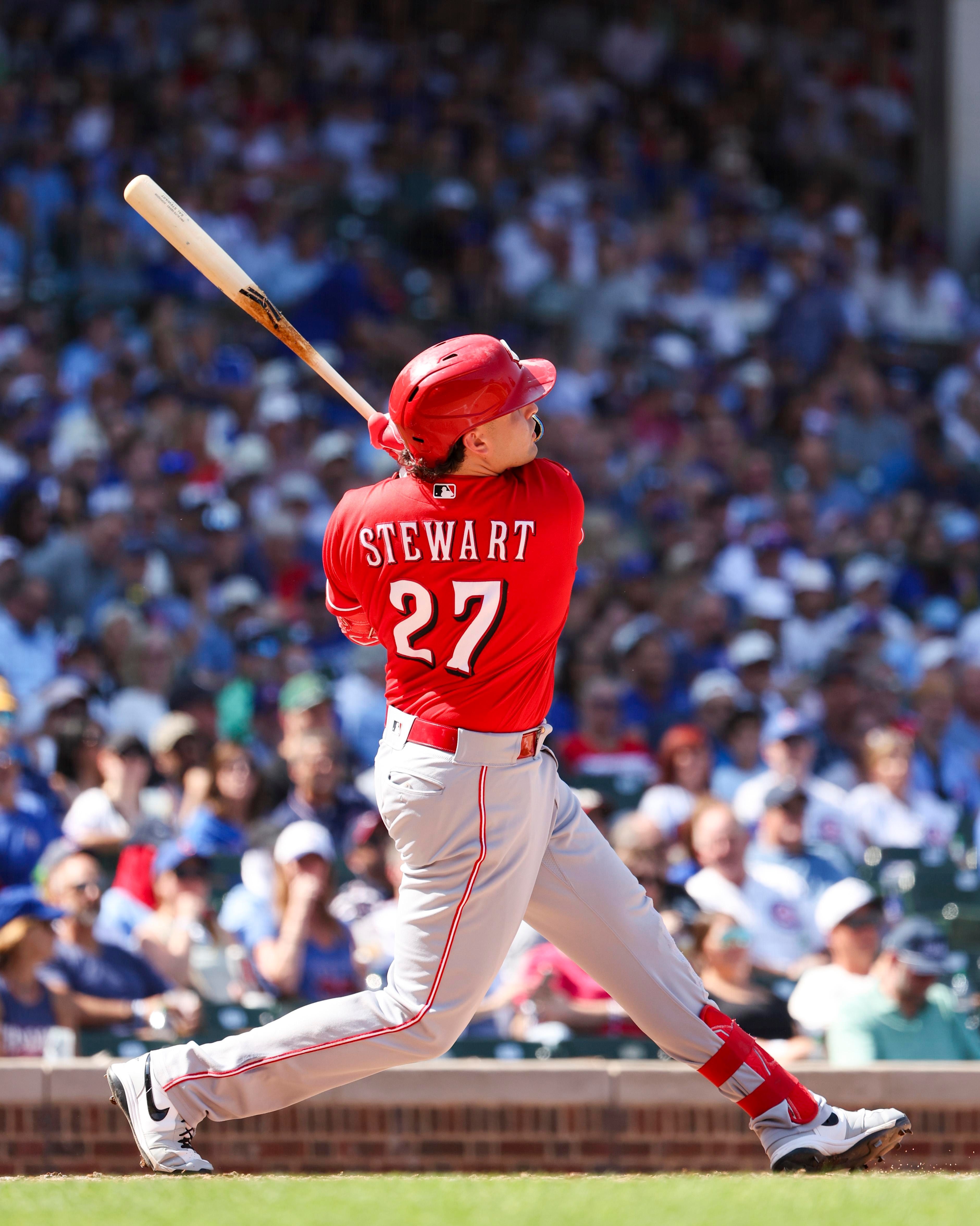 Sal Stewart belts 30th homer as Reds continue their push at Wrigley Field