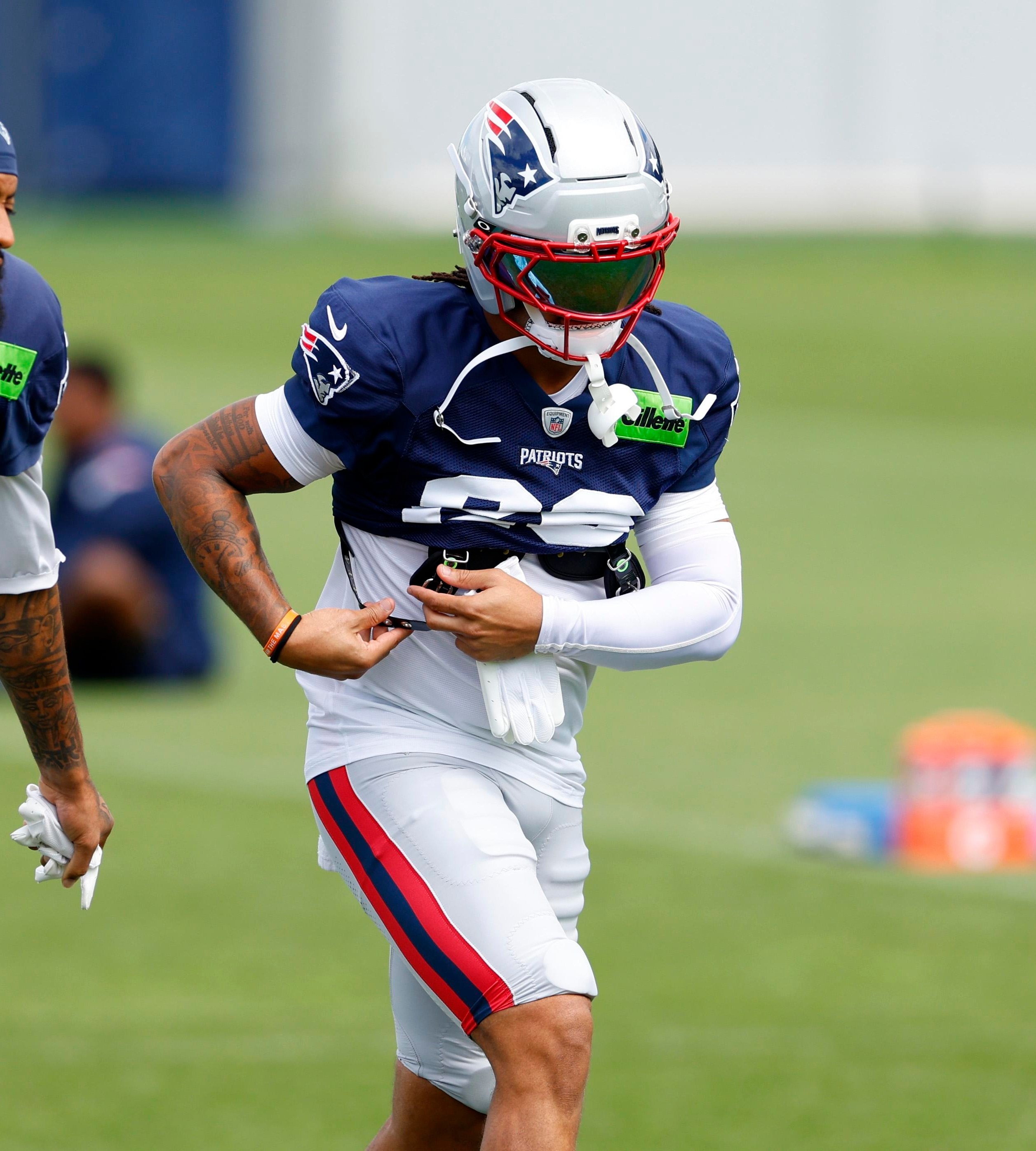 Patriots add Jaylen Reed on defense, aiming for depth and long-term development