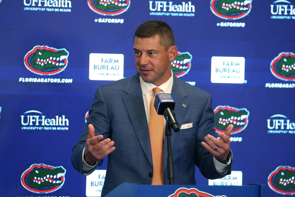 Florida’s new standard under Jon Sumrall starts with a “gauntlet” drill and a message to buy in