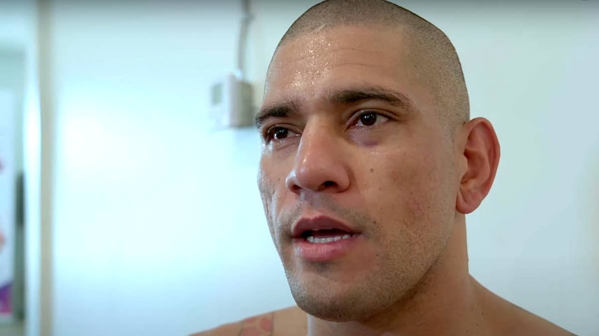 Alex Pereira renews feud with referee Herb Dean after Michel Pereira’s UFC release