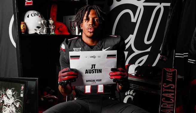 JT Austin commits to Cincinnati after official visit, leaning into the Bearcats’ development pitch