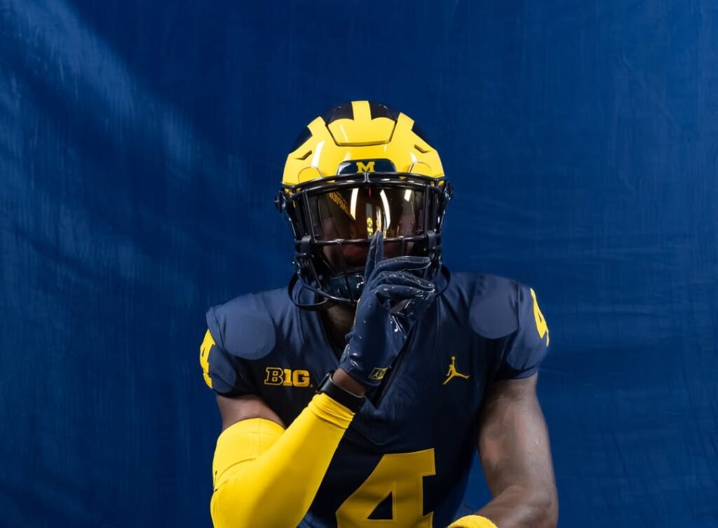 Joshua Dobson makes Ann Arbor visit as Michigan presses late for elite cornerback
